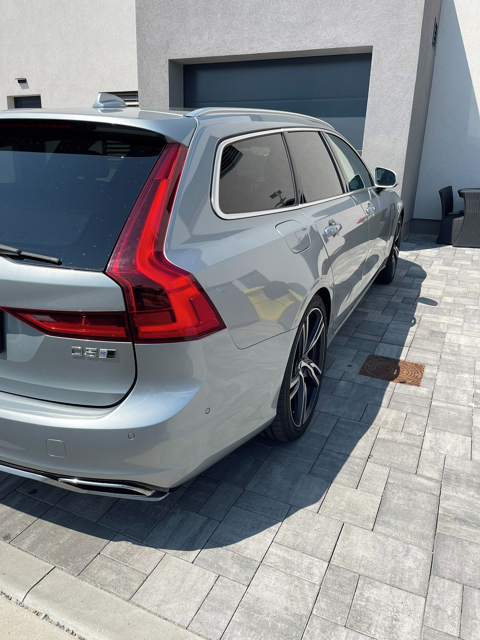 Volvo V90, D5 AWD R-Design, B&W, 360° - fotka 6