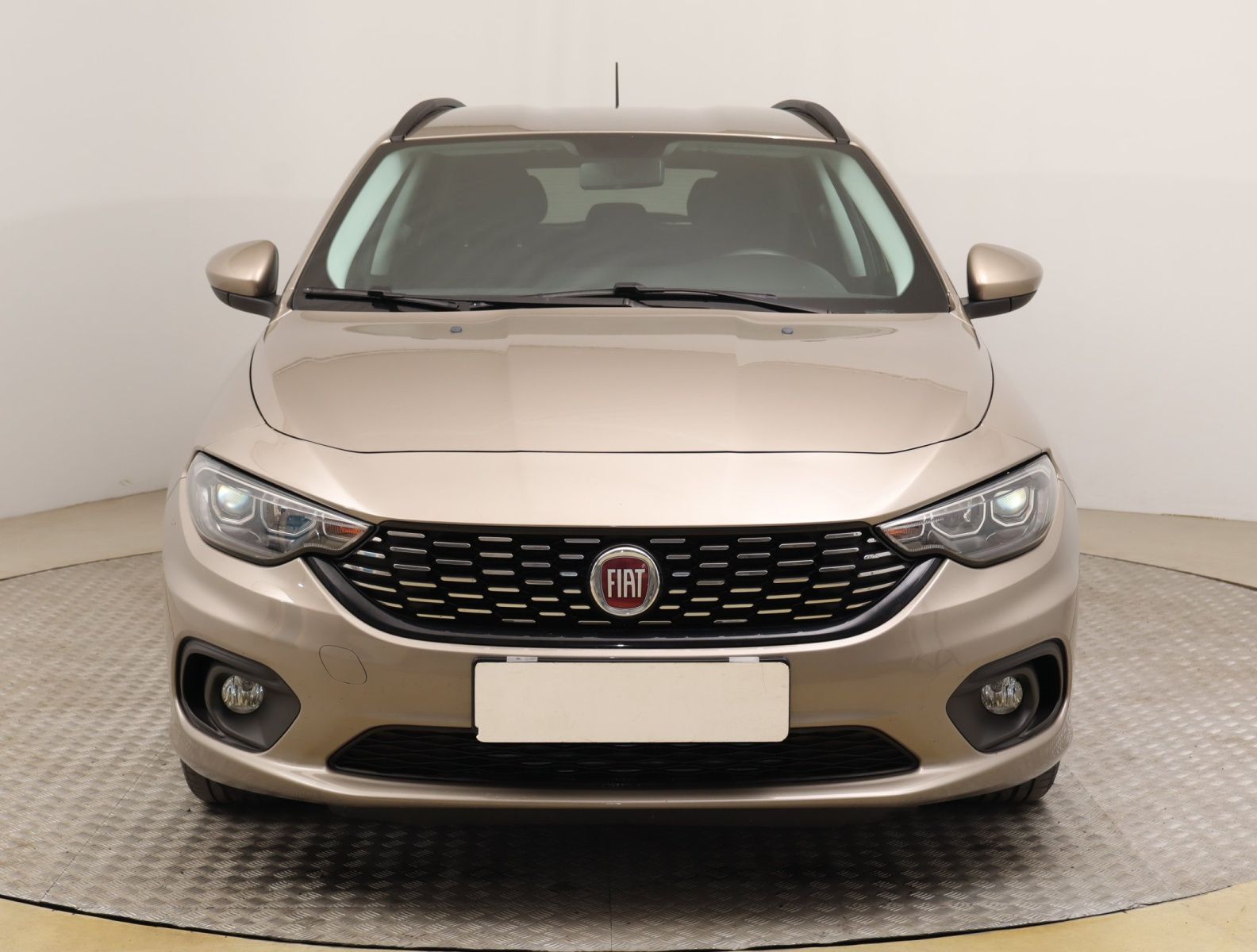 Fiat Tipo, 1.4 T-Jet, ČR,1.maj - fotka 2