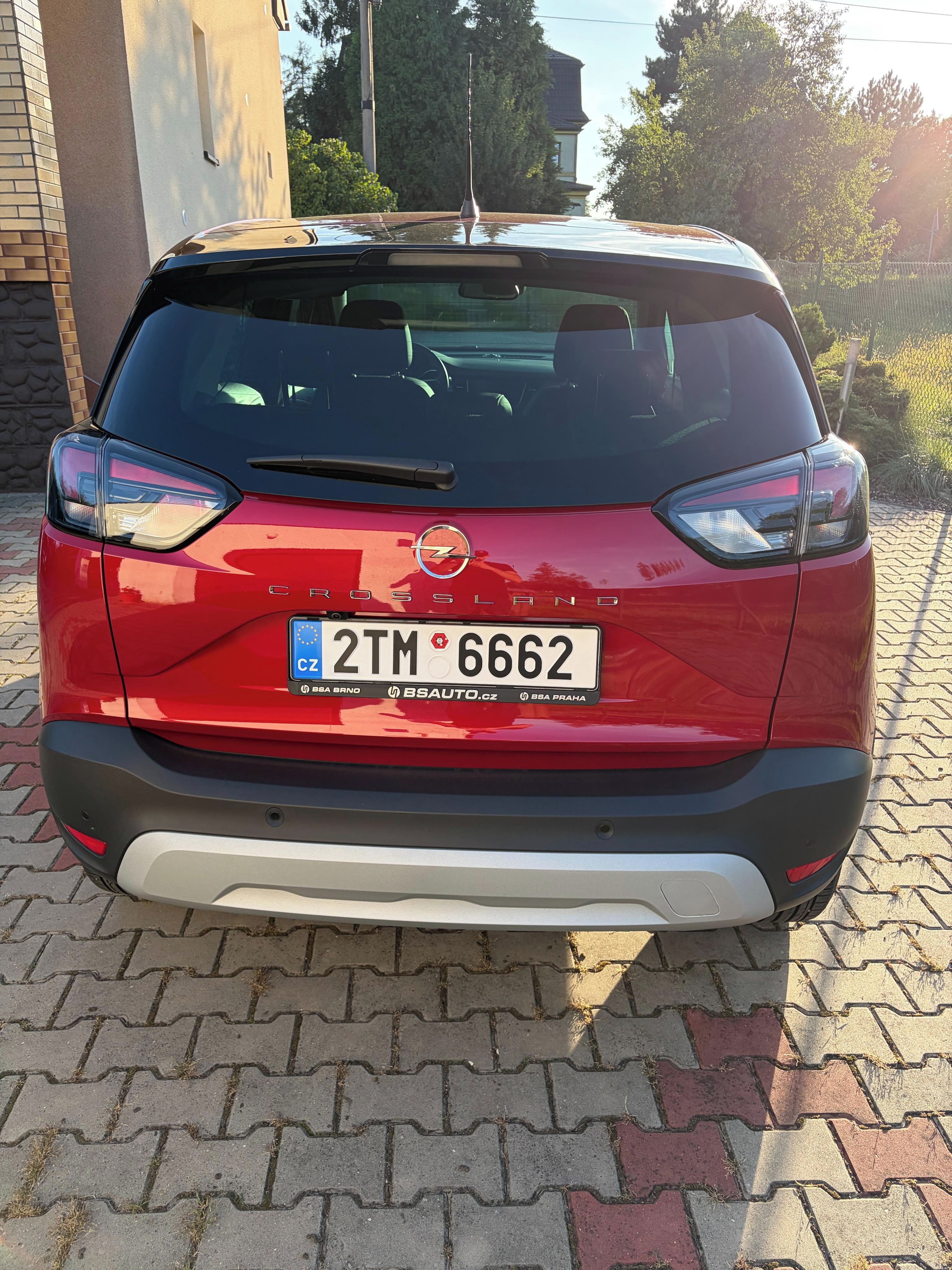 Opel Crossland, 1.2 Turbo 130 k AT | TOP stav - fotka 5