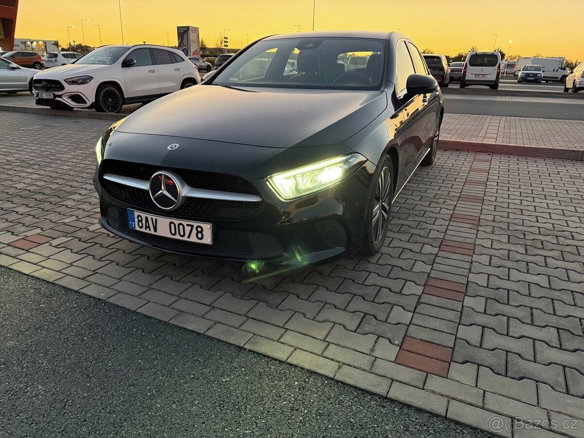 Mercedes-Benz Třídy A, Mercedes-Benz A180d - fotka 6