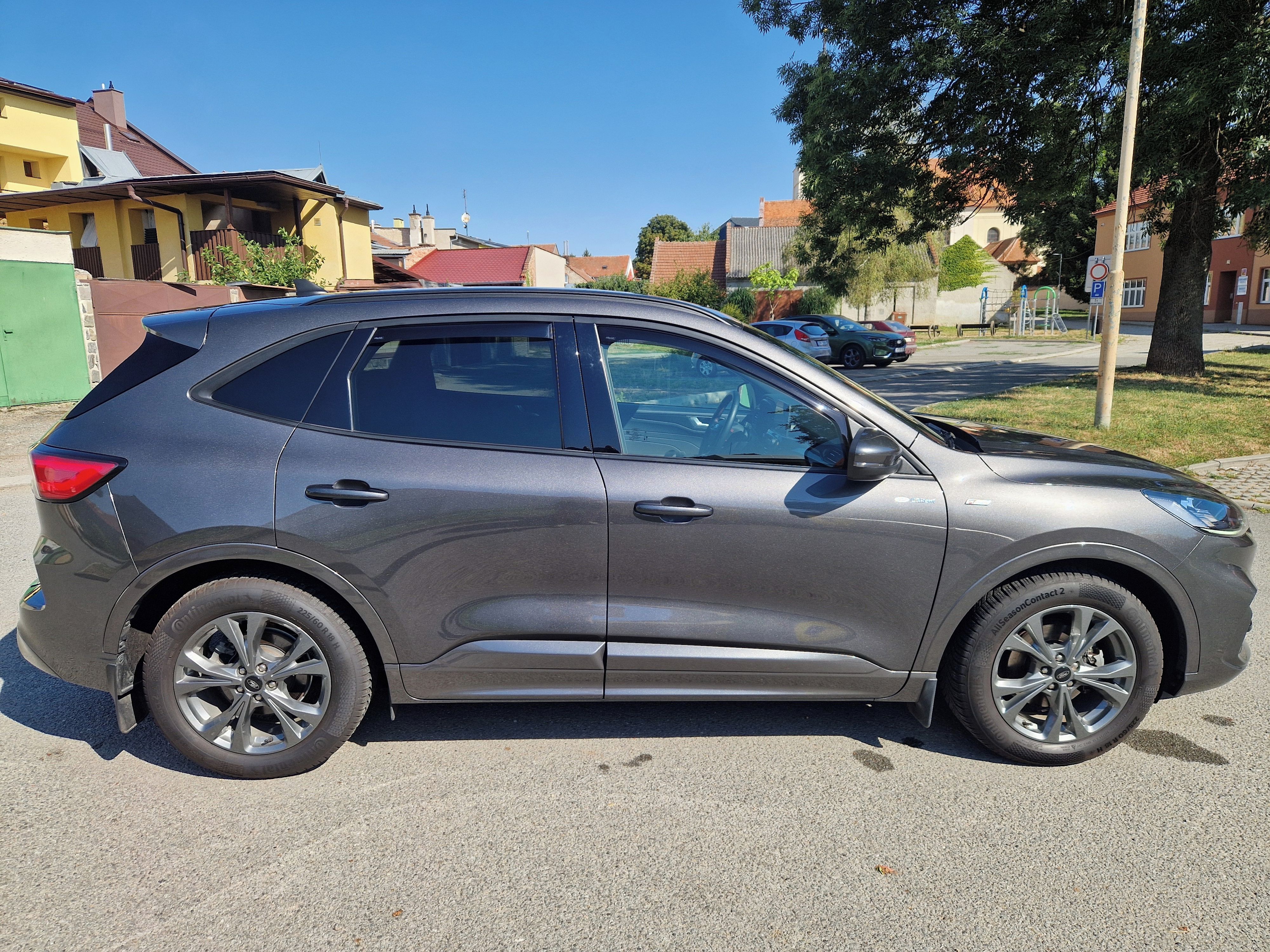 Ford Kuga, ST-Line X 1,5 EcoBoost - fotka 5
