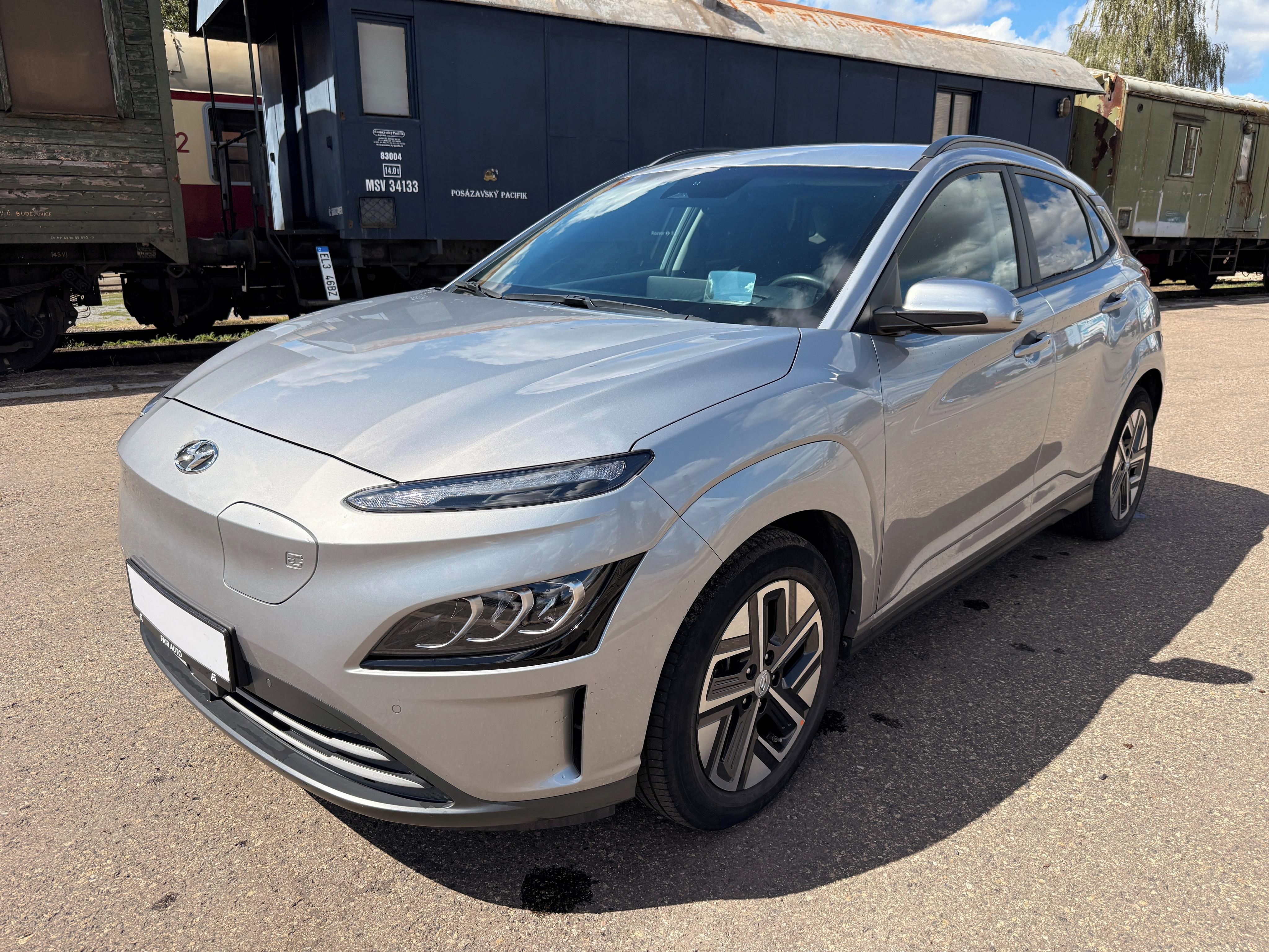 Hyundai Kona, EV 64kWh 150kW STYLE SoH 100% - fotka 3