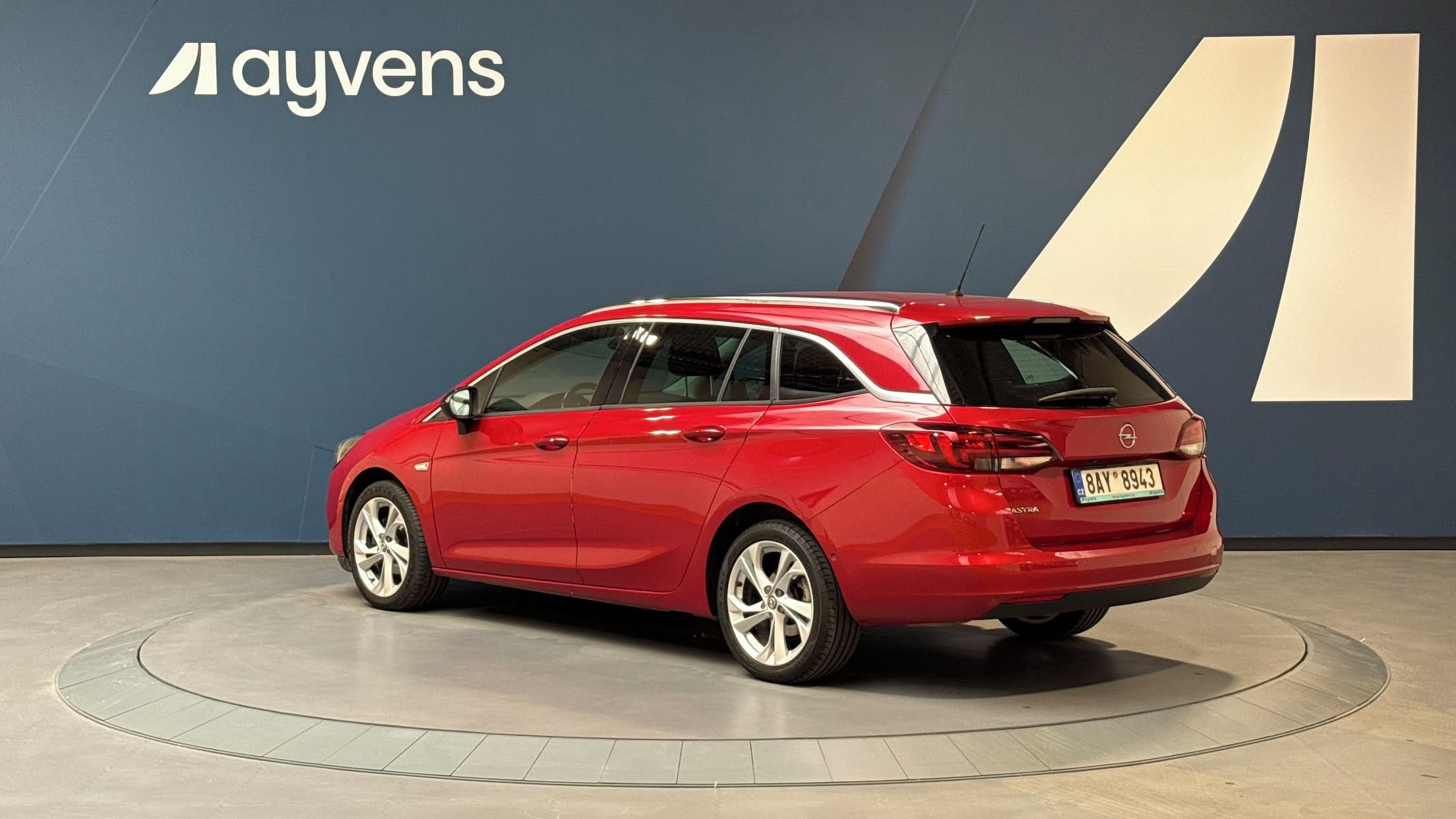 Opel Astra, 1.2 Turbo 96kW Elegance ST S/S - fotka 3