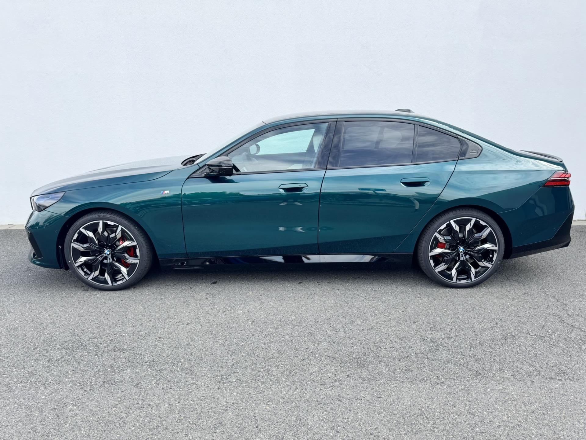 BMW i5, i5 M60 xDrive Sedan - fotka 3