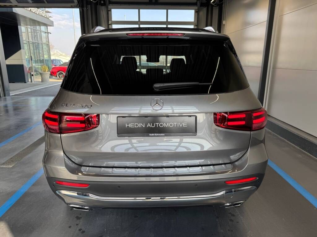 Mercedes-Benz GLB, 200 - fotka 4