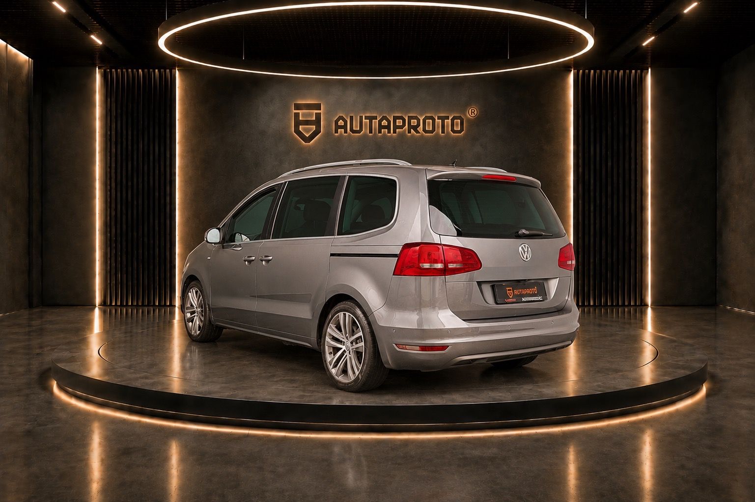 Volkswagen Sharan, 2.OTDi-130kW-DSG-Highline-7m - fotka 4