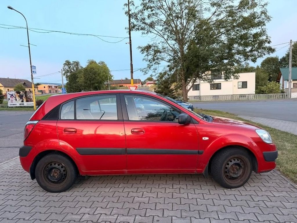 Kia Rio, Kia Rio - fotka 4