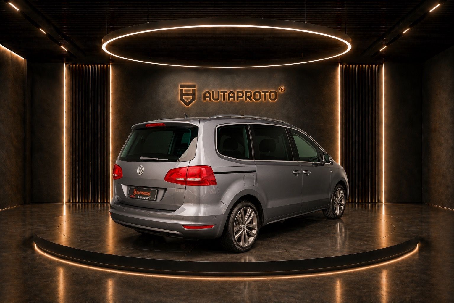Volkswagen Sharan, 2.OTDi-130kW-DSG-Highline-7m - fotka 6