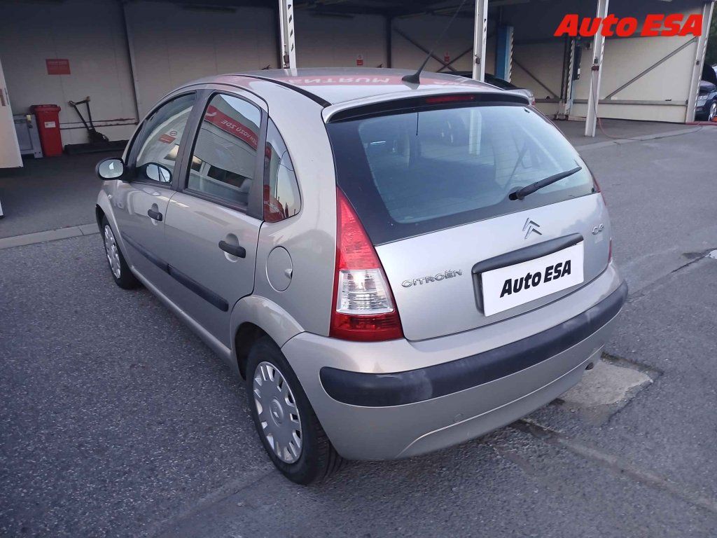 Citroën C3, 1.1i,AC - fotka 2
