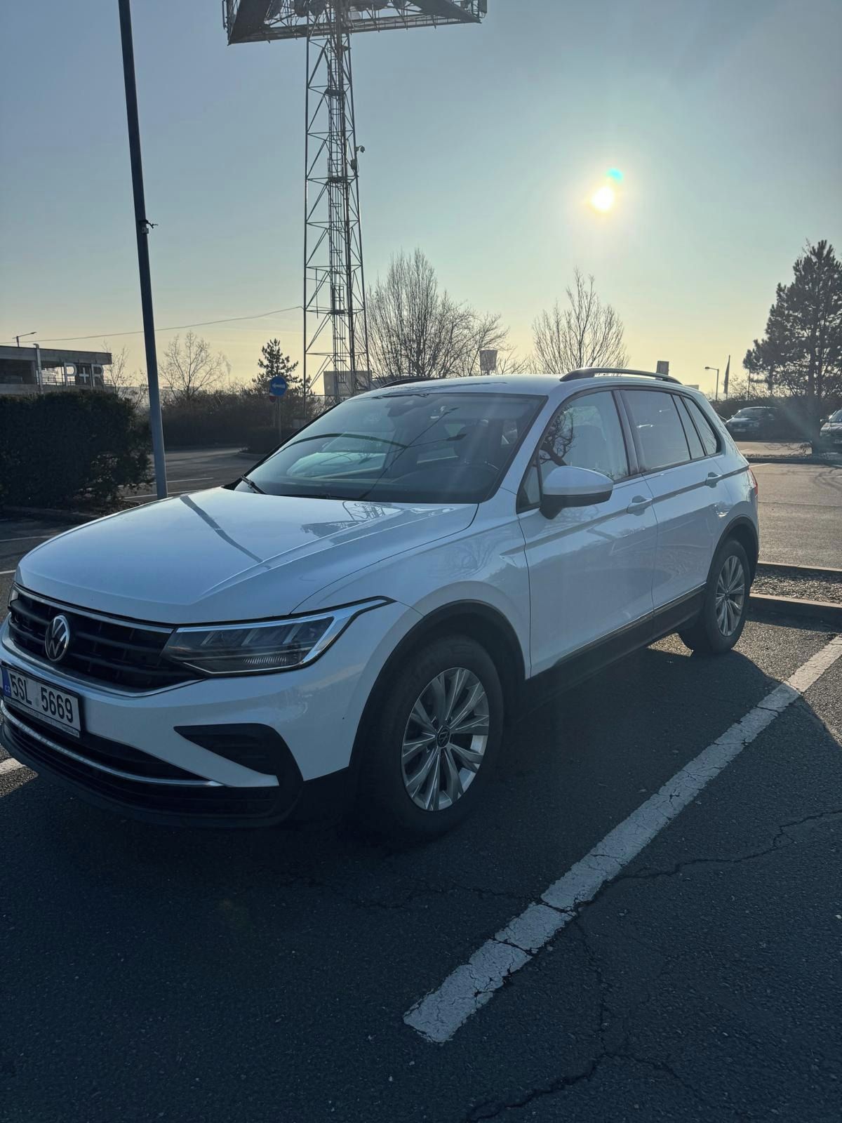 Volkswagen Tiguan, 1.5 TSI 110 kW servisováno - fotka 2