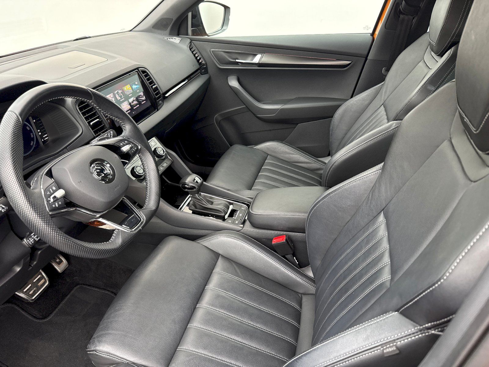 Škoda Karoq, SportLine 1.5 TSI / 110 kW DSG - fotka 6