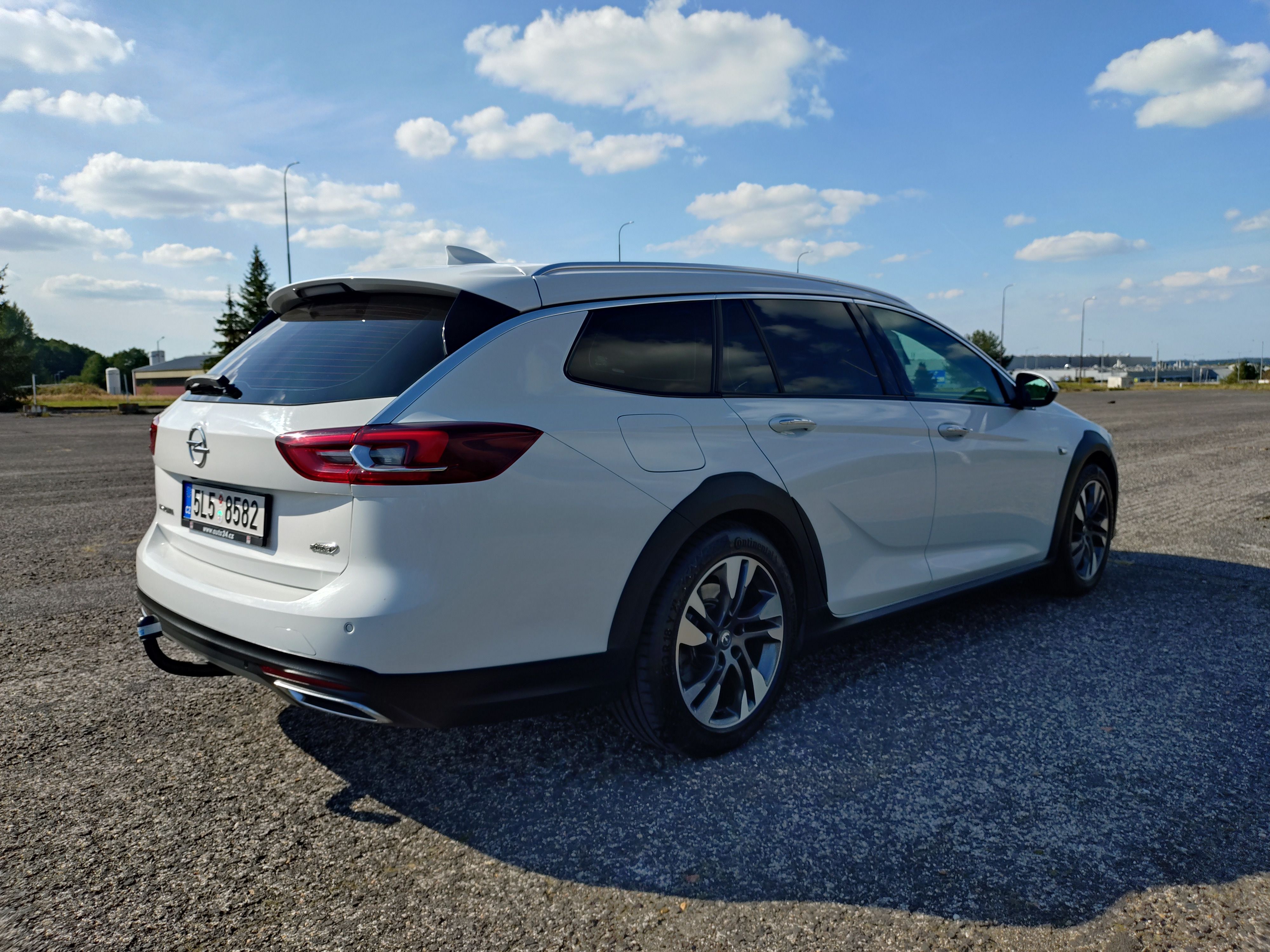 Opel Insignia, Country Tourer 154kW, 4x4 - fotka 5