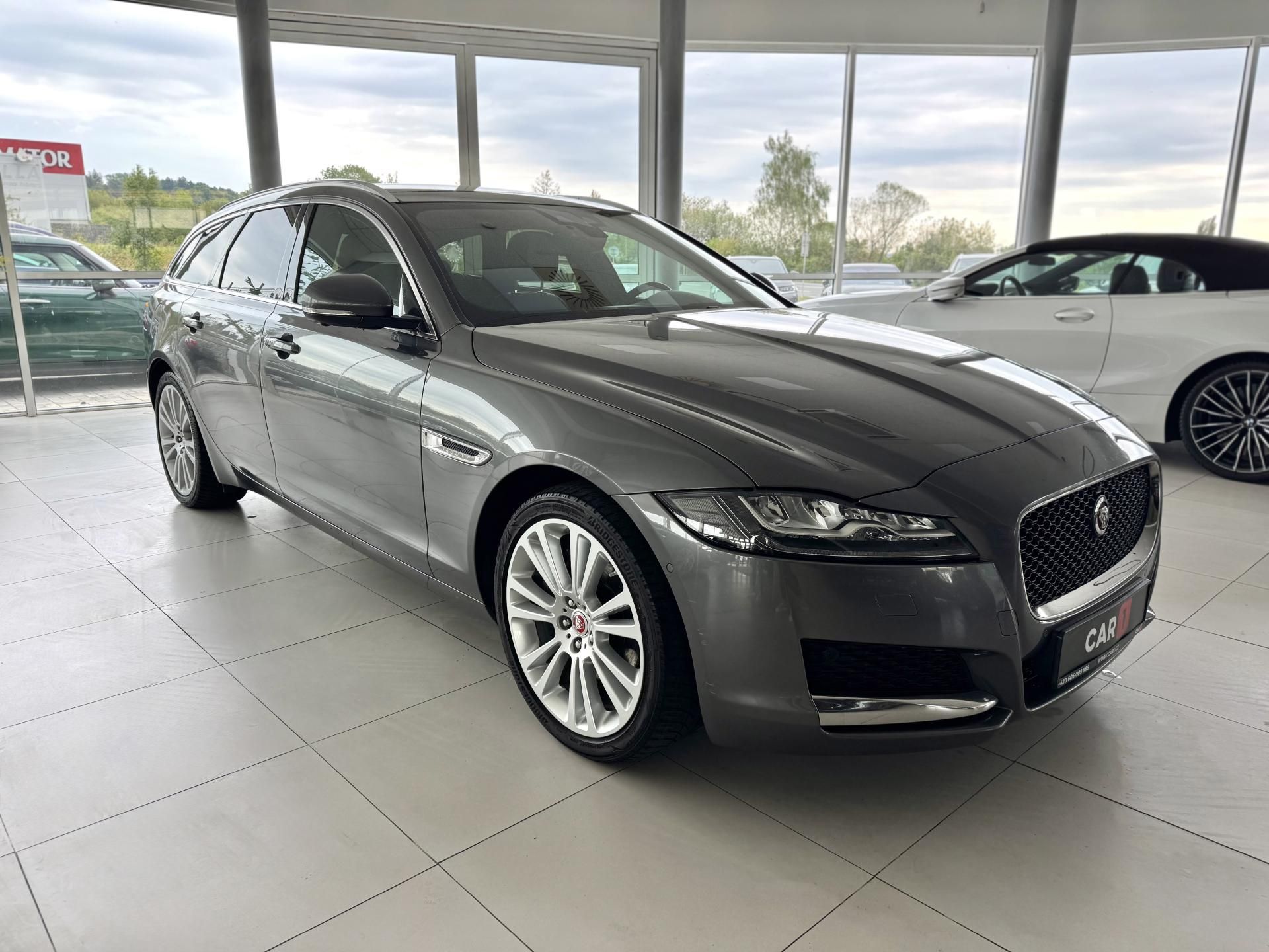 Jaguar XF, 25d AWD*FullLED*360Kam*Panoram - fotka 4
