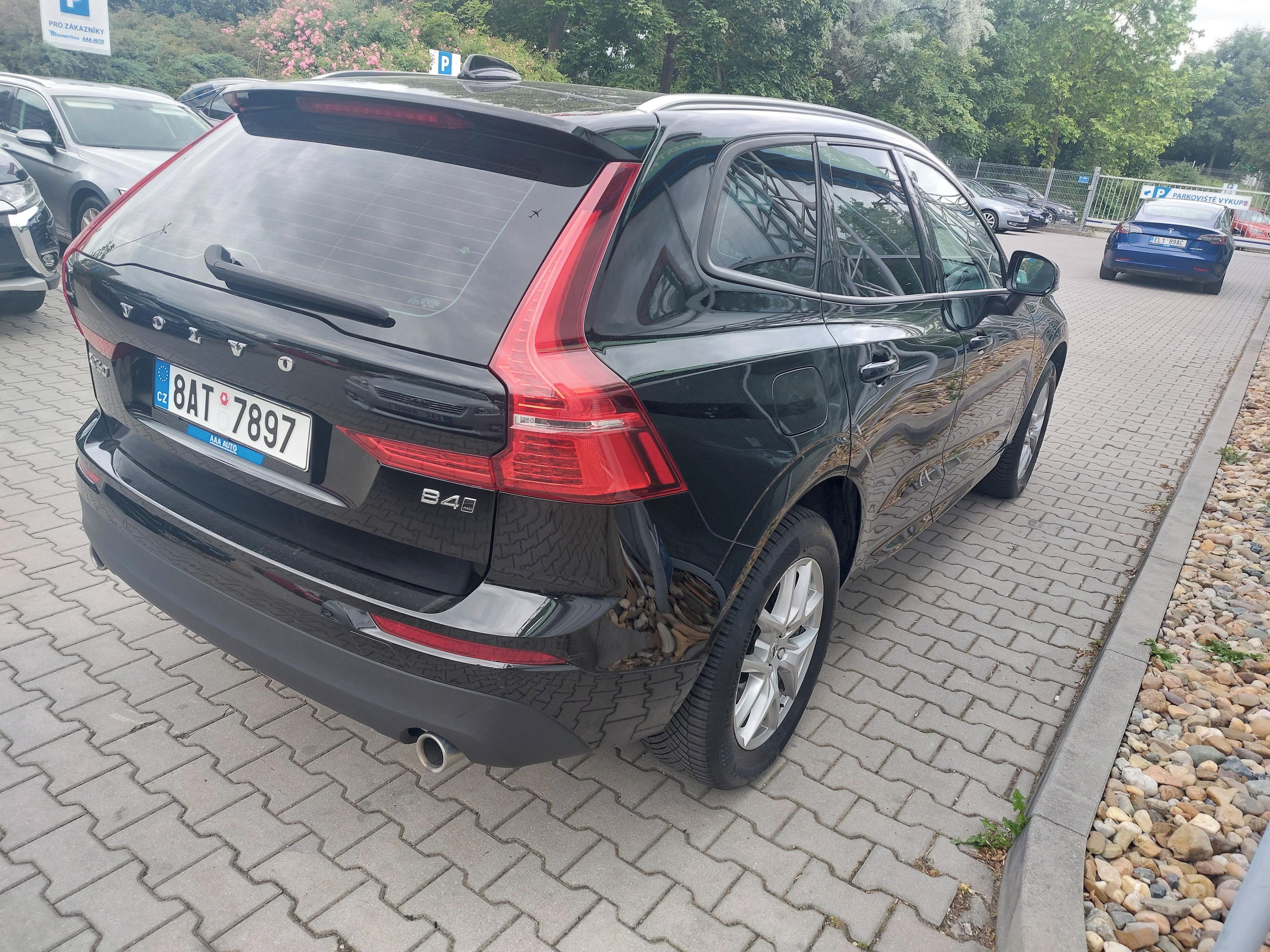 Volvo XC60 - fotka 4