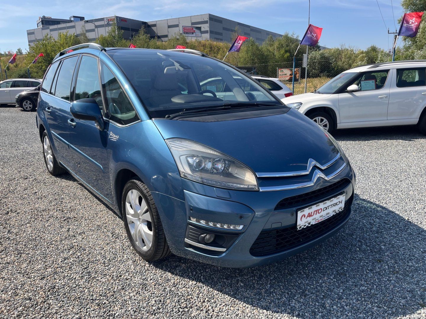 Citroën Grand C4 Picasso, 1.6 HDi 7 MÍST - fotka 4