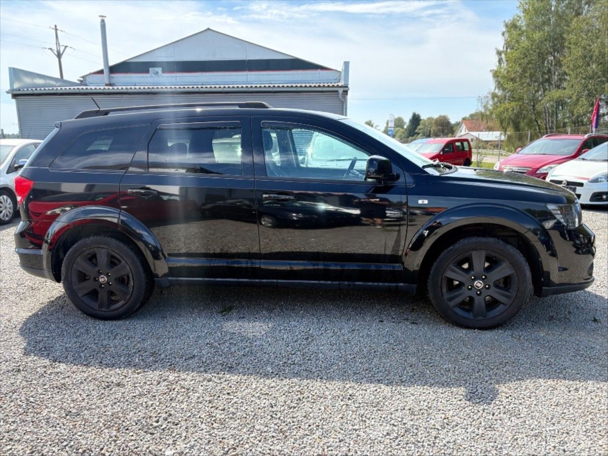 Fiat Freemont, 2,0 4x4 7 míst AUTOMAT - fotka 5