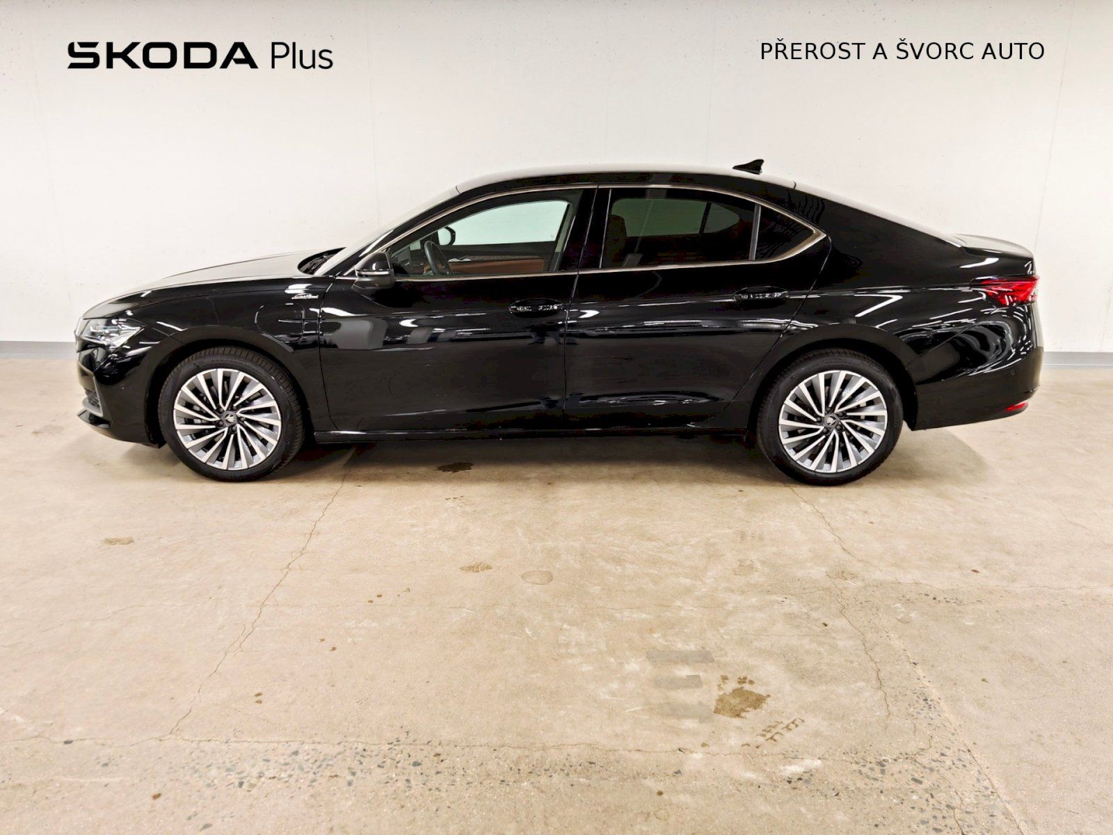 Škoda Superb, iV 1.5 TSI 150 kW DSG L&K - fotka 3