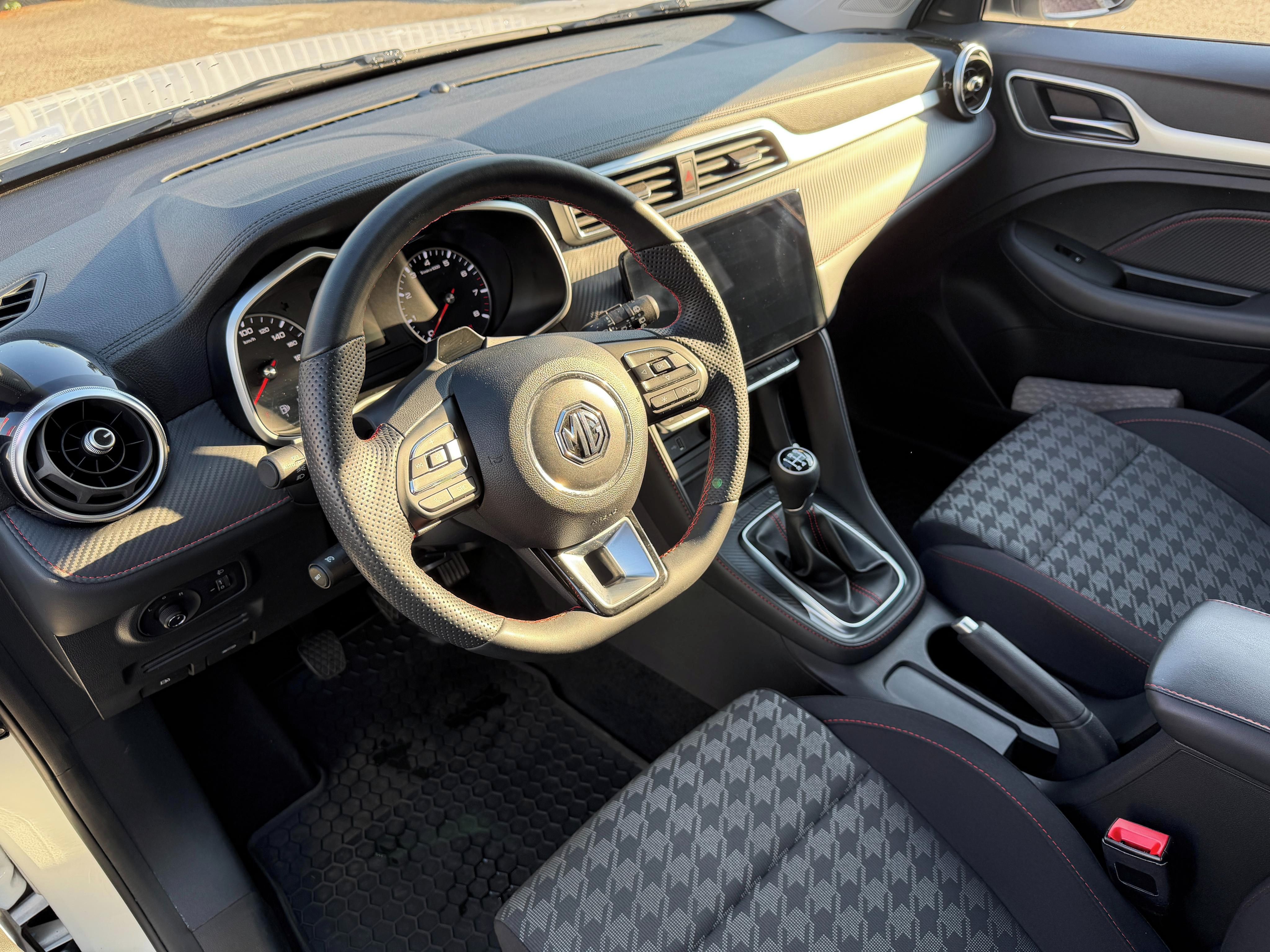 MG ZS, 1,5 ESSENTIAL PLUS - fotka 6