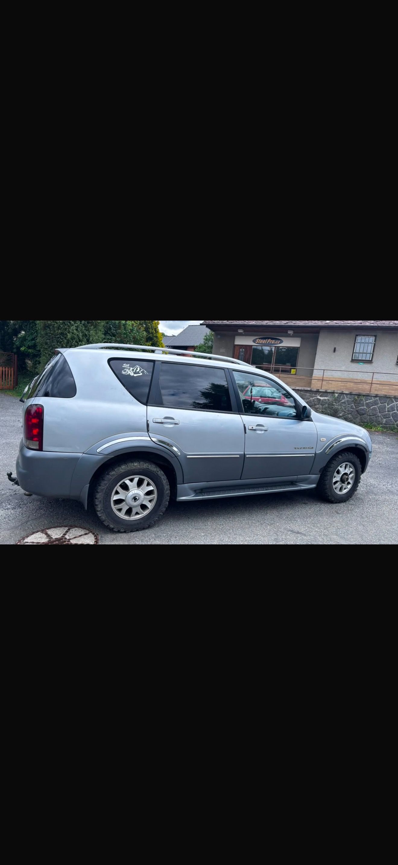 SsangYong Rexton, 2,7 XDi 121kw 4x4 - fotka 3