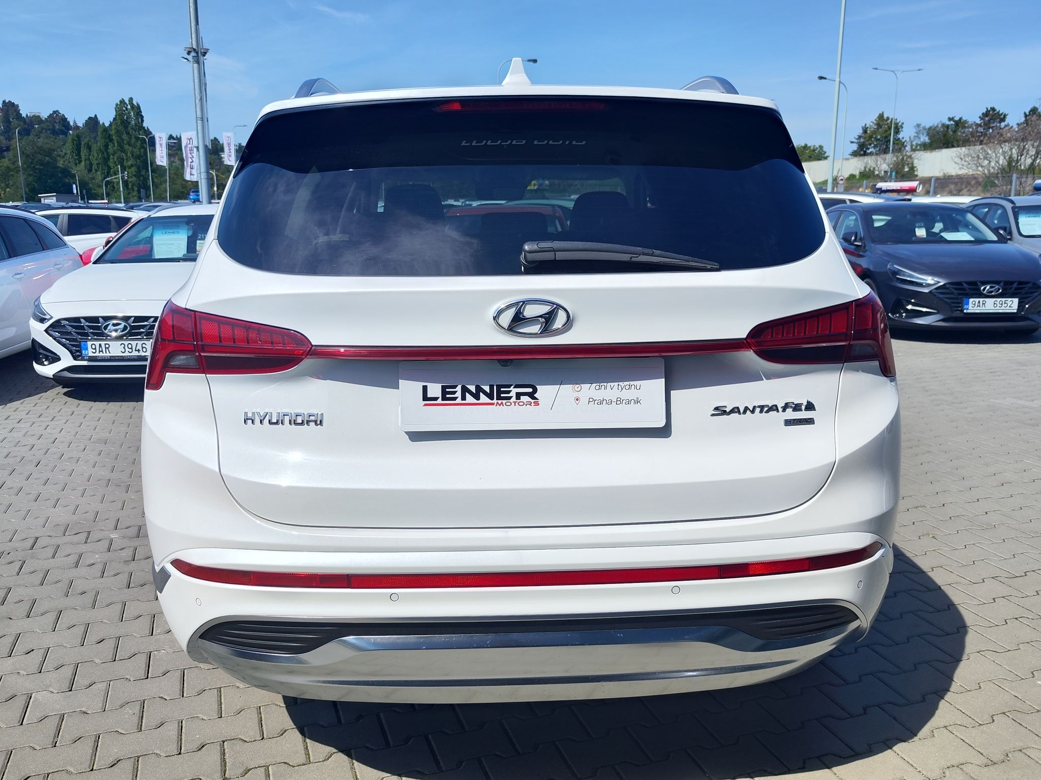 Hyundai Santa Fe, 2.2 CRDI/142kW Luxury DCT 4x4 - fotka 6
