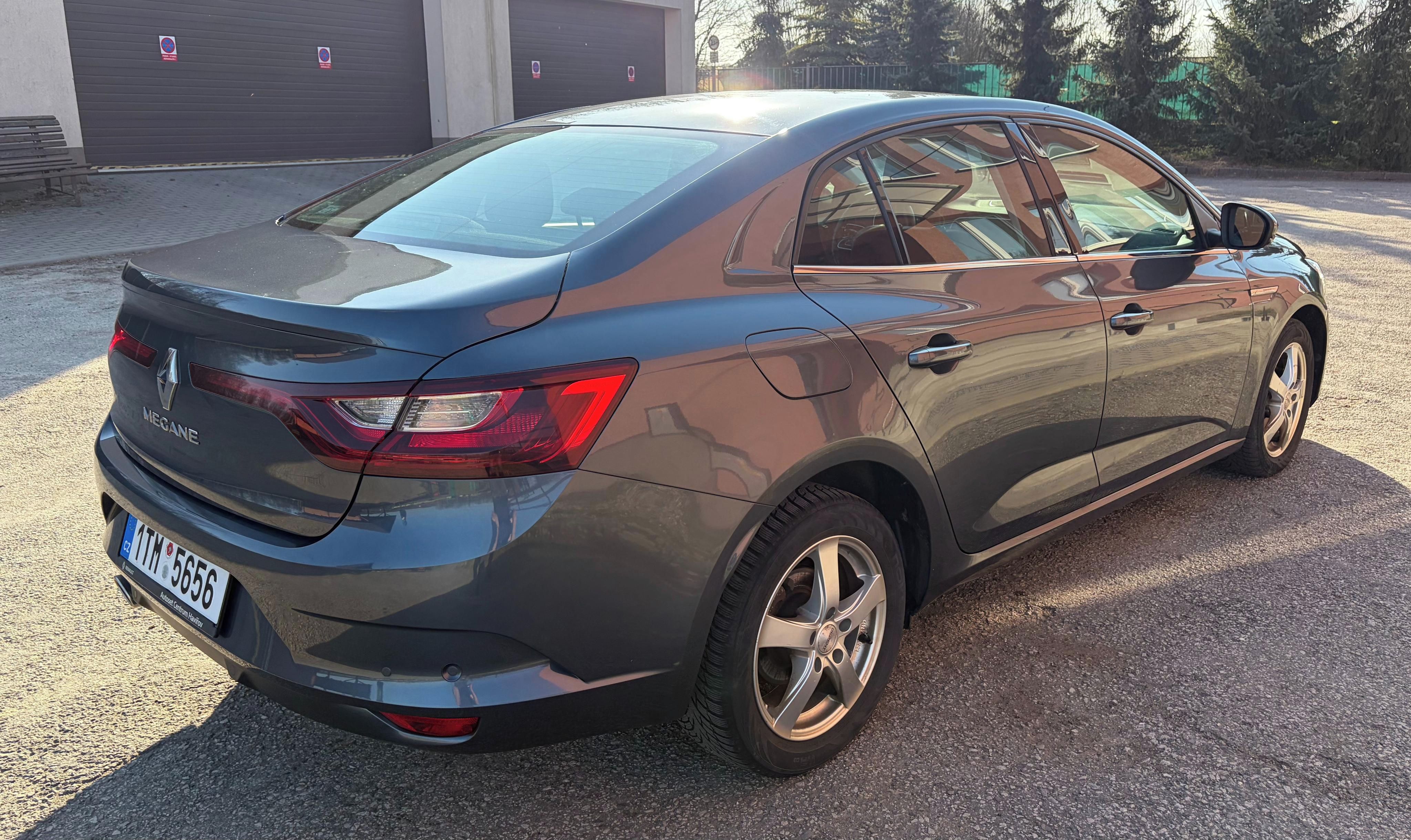 Renault Mégane, klima, kamera, výhřev sedadel - fotka 5