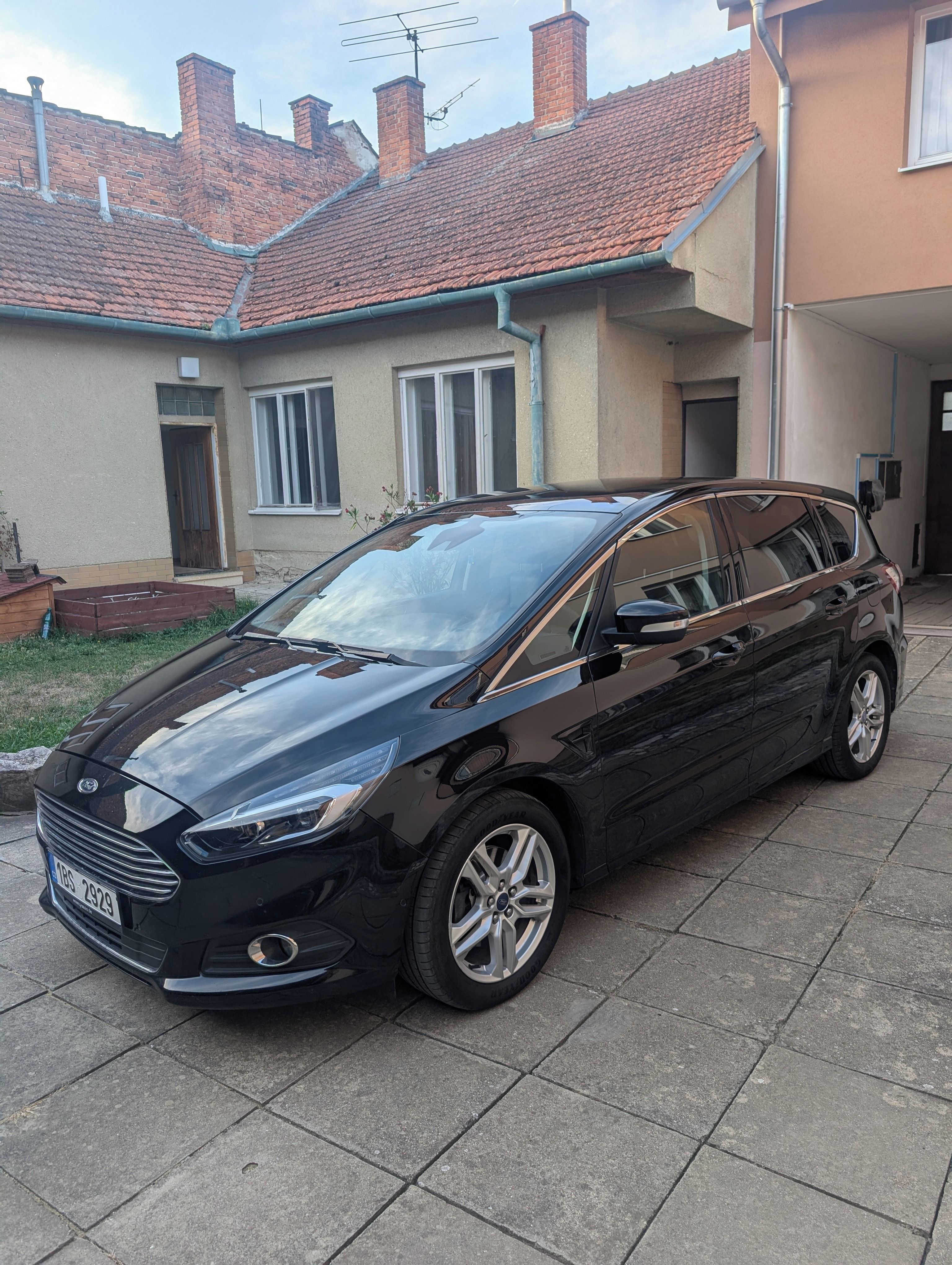 Ford S-MAX, LED Matrix; servis Ford - fotka 3