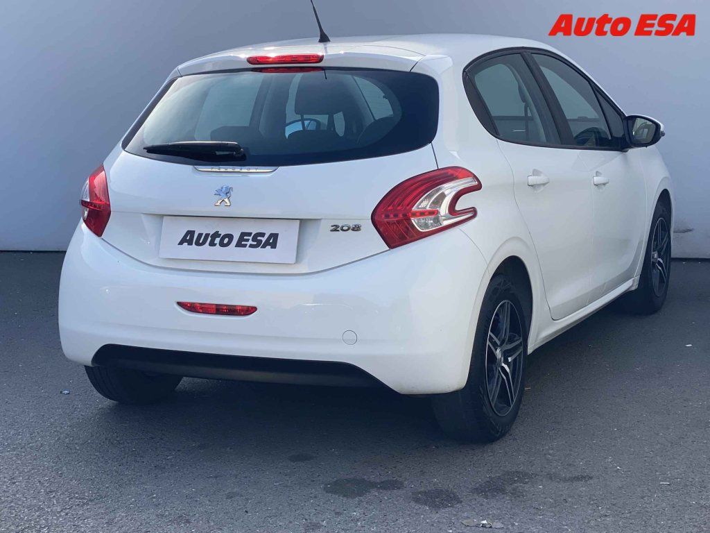 Peugeot 208, 1.2 VTi - fotka 4