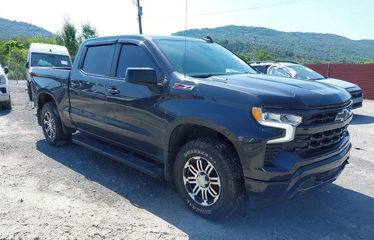 Chevrolet Silverado, Auto na cestě - fotka 2
