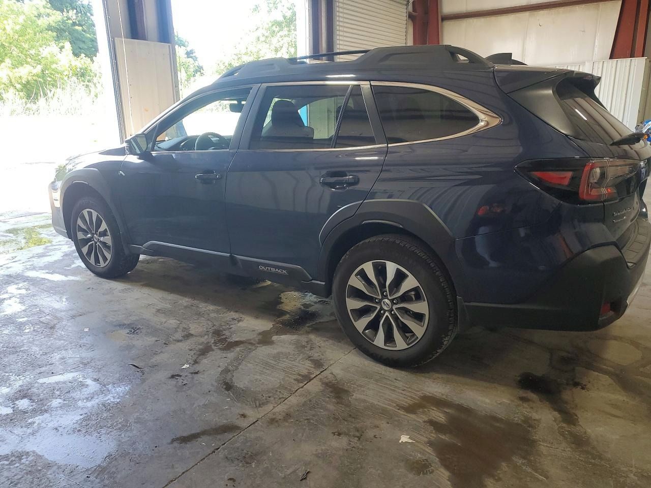 Subaru Outback, Auto na cestě - fotka 3