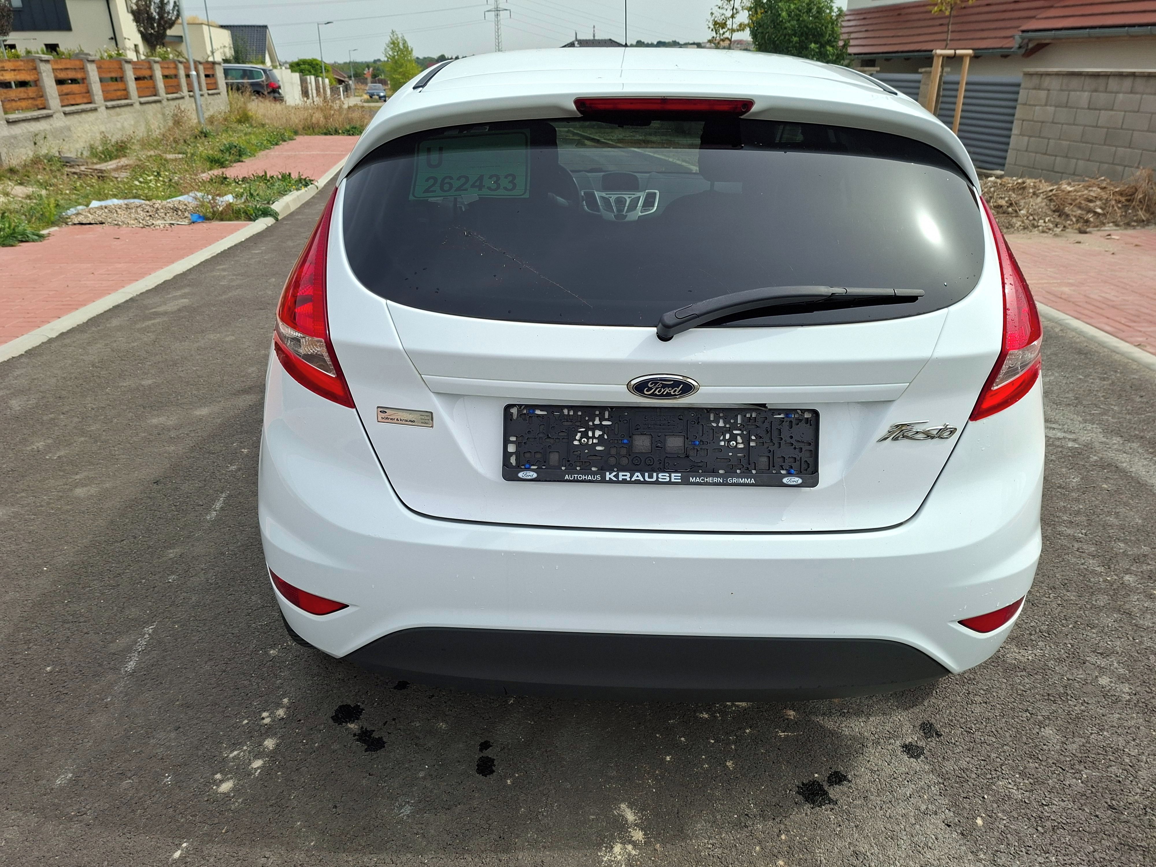 Ford Fiesta, Titanium, 1,25i,serv.kn. - fotka 6