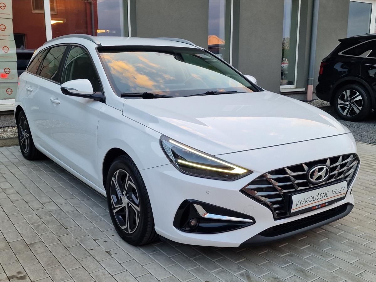 Hyundai i30, 1.0 T-GDI Smart Kombi,ČR,1Maj - fotka 3