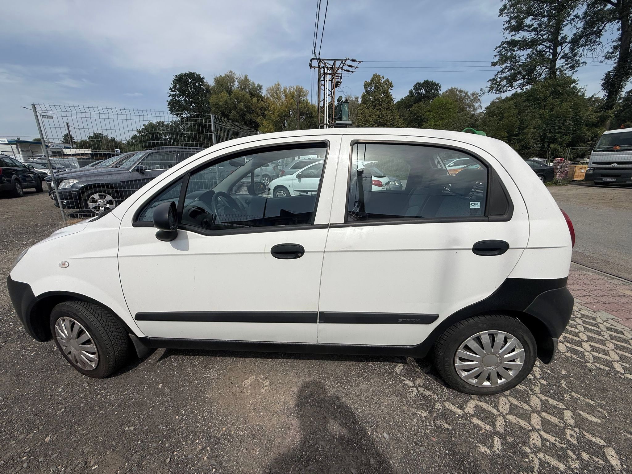 Chevrolet Spark, 0,8 STK 06/2028  NOVÉ  PNEUMAT - fotka 2