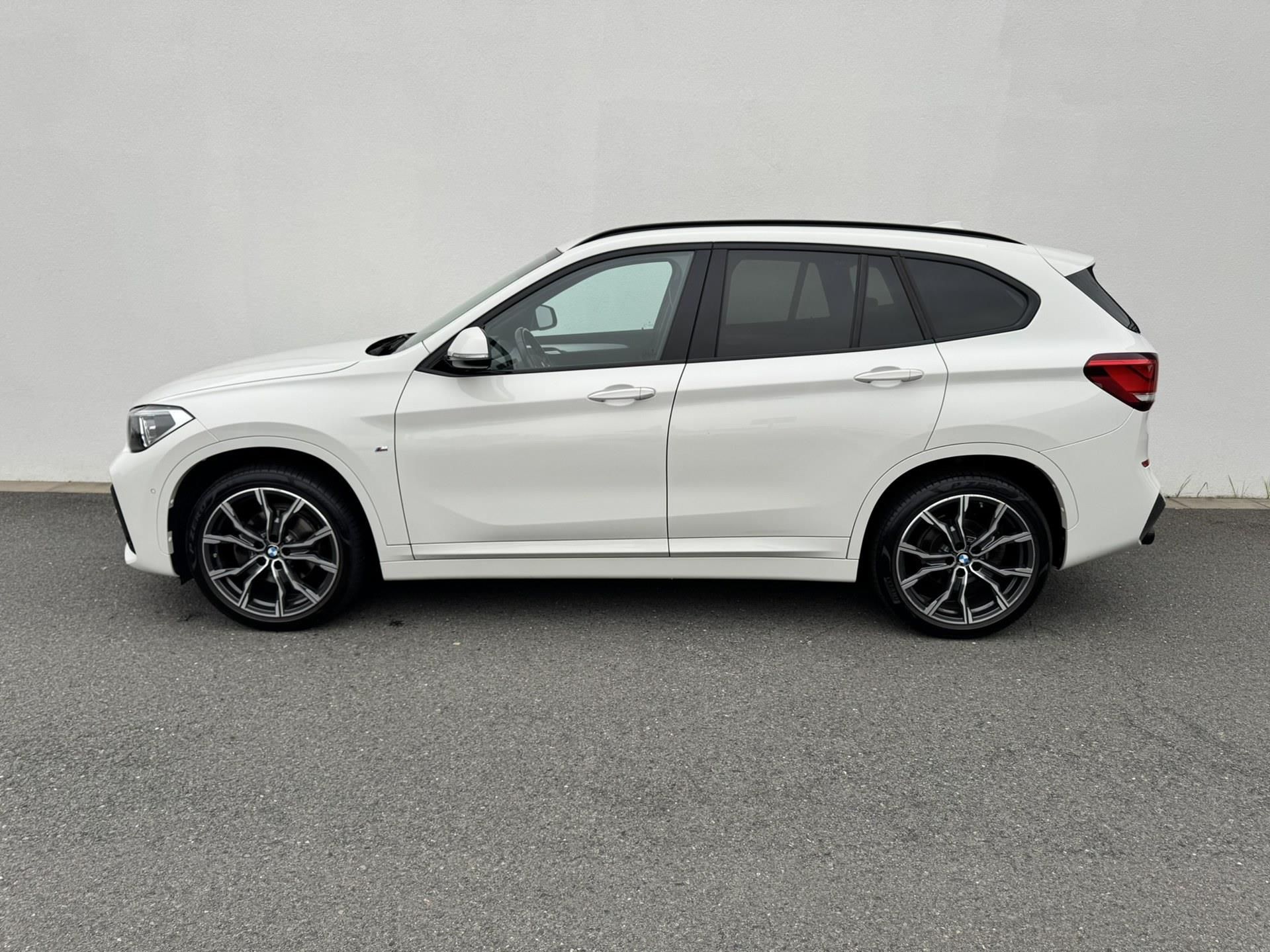 BMW X1, X1 xDrive18d Mpaket - fotka 3