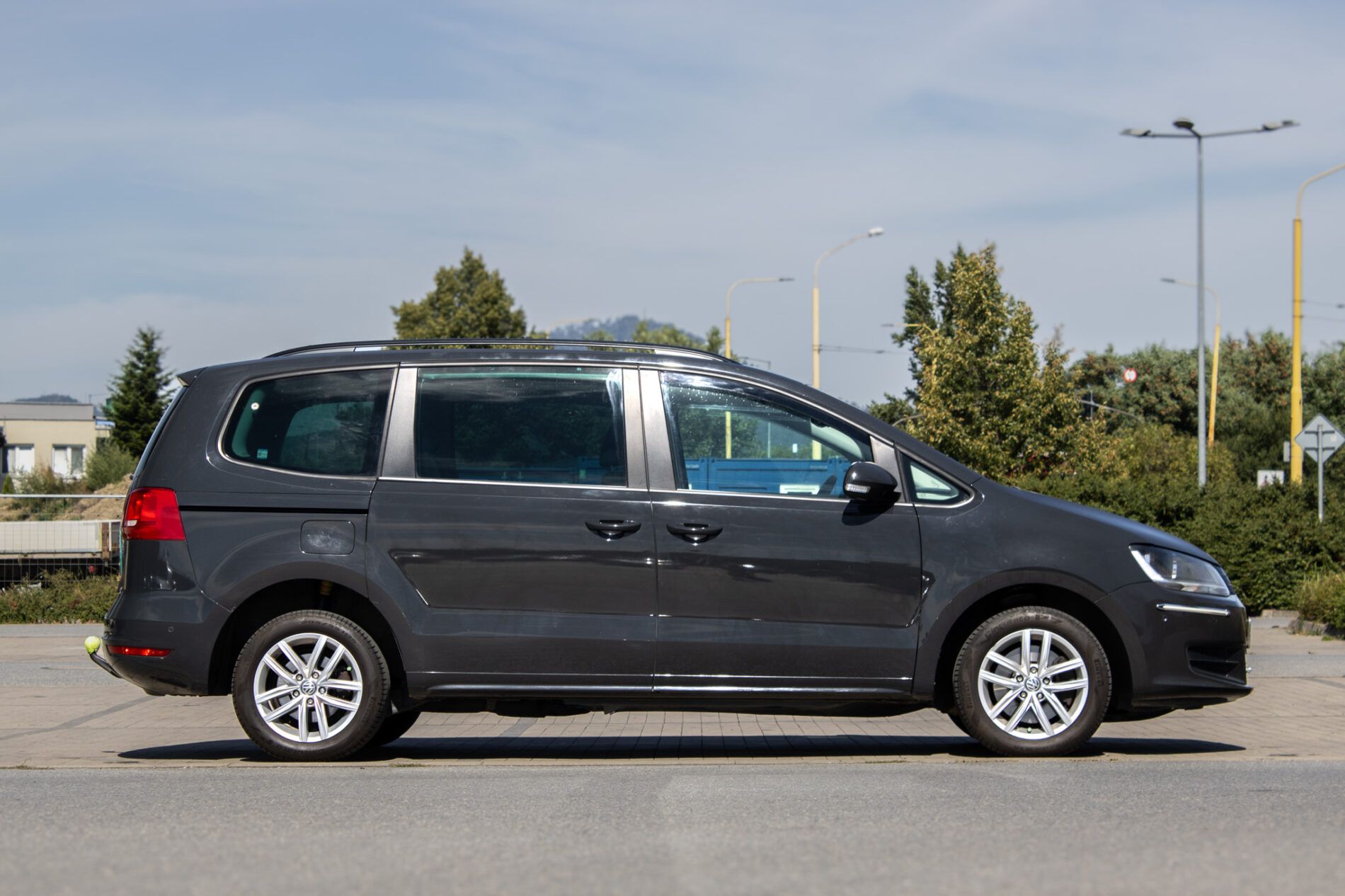 Volkswagen Sharan - fotka 4