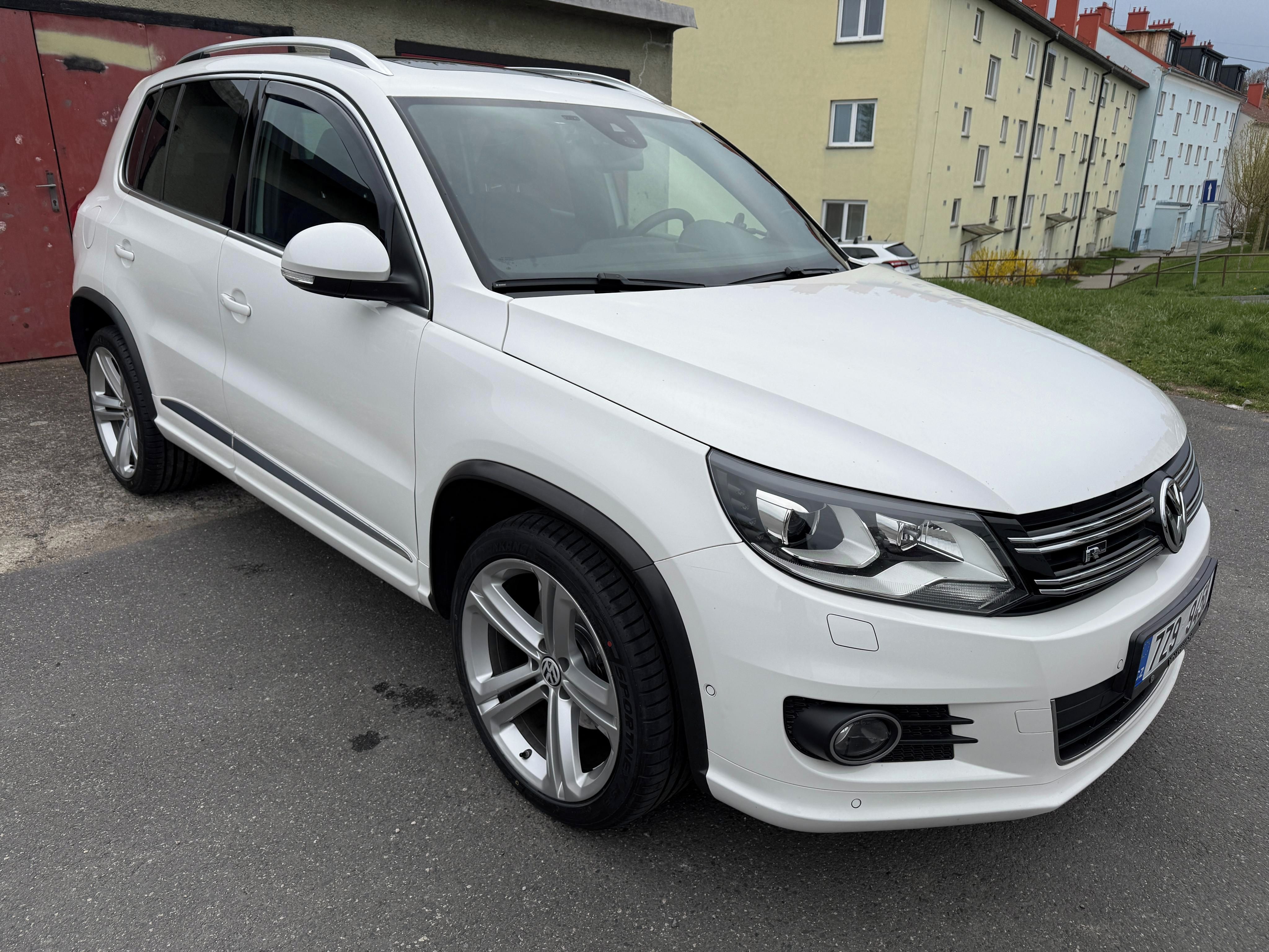 Volkswagen Tiguan, VW Tiguan R-line 2.0TSI 155kW - fotka 2