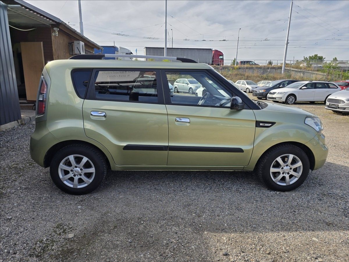 Kia Soul, 1,6 CVVT  ACTIVEPRO - fotka 4