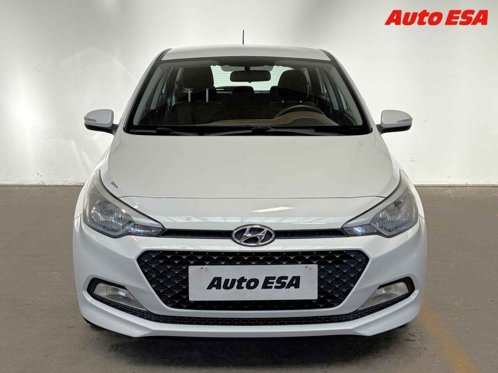 Hyundai i20, 1.25 i,1.maj,ČR - fotka 2