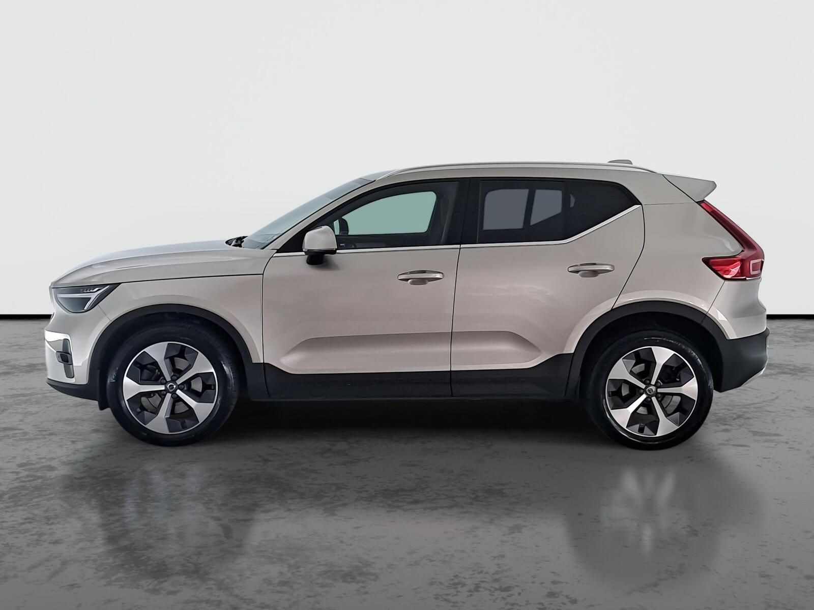 Volvo XC40, B3, Plus, Automat, ČR,1.maj - fotka 3