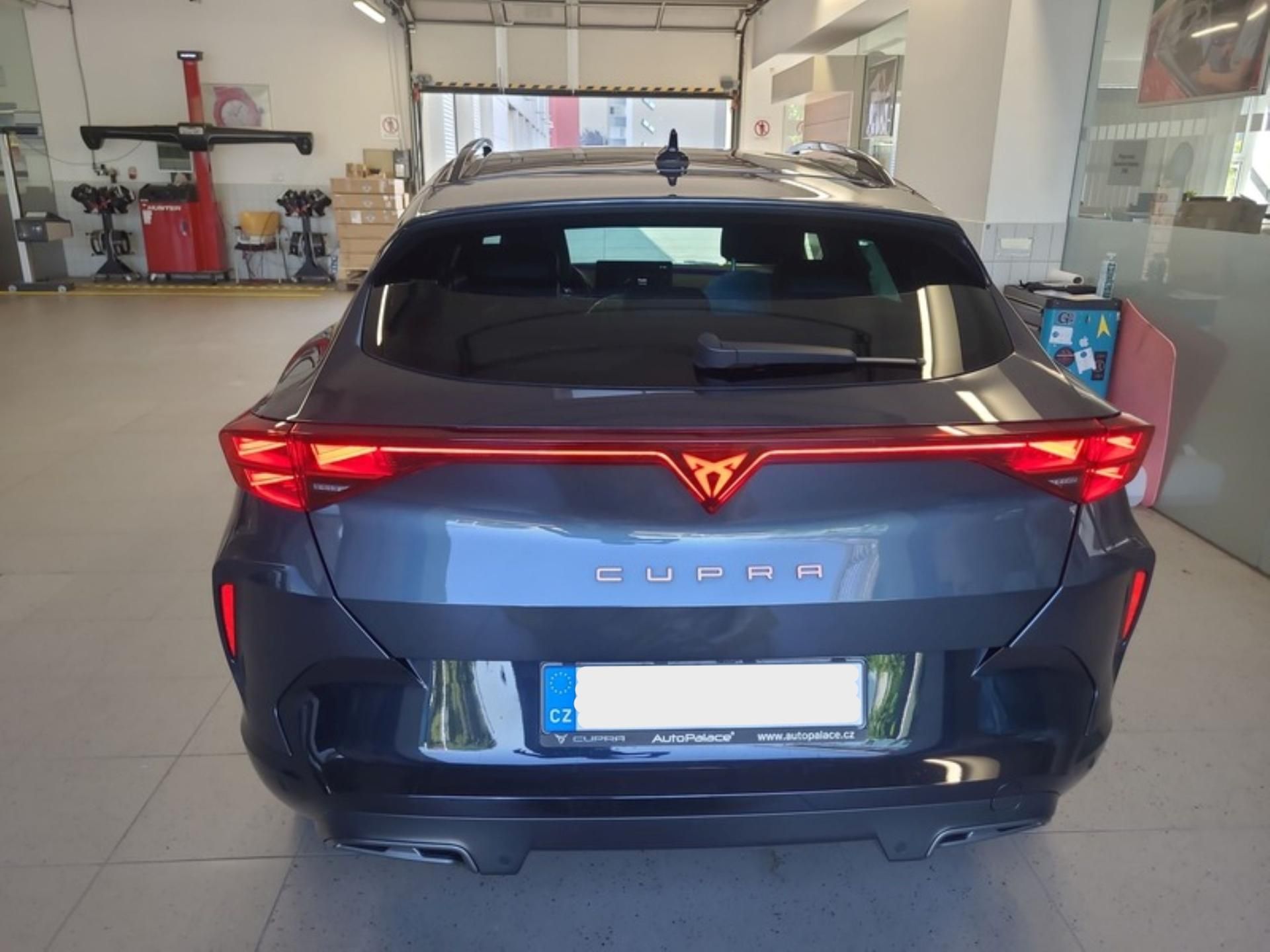 Cupra Formentor, 1,5 eTSi/110kW - DSG - fotka 5