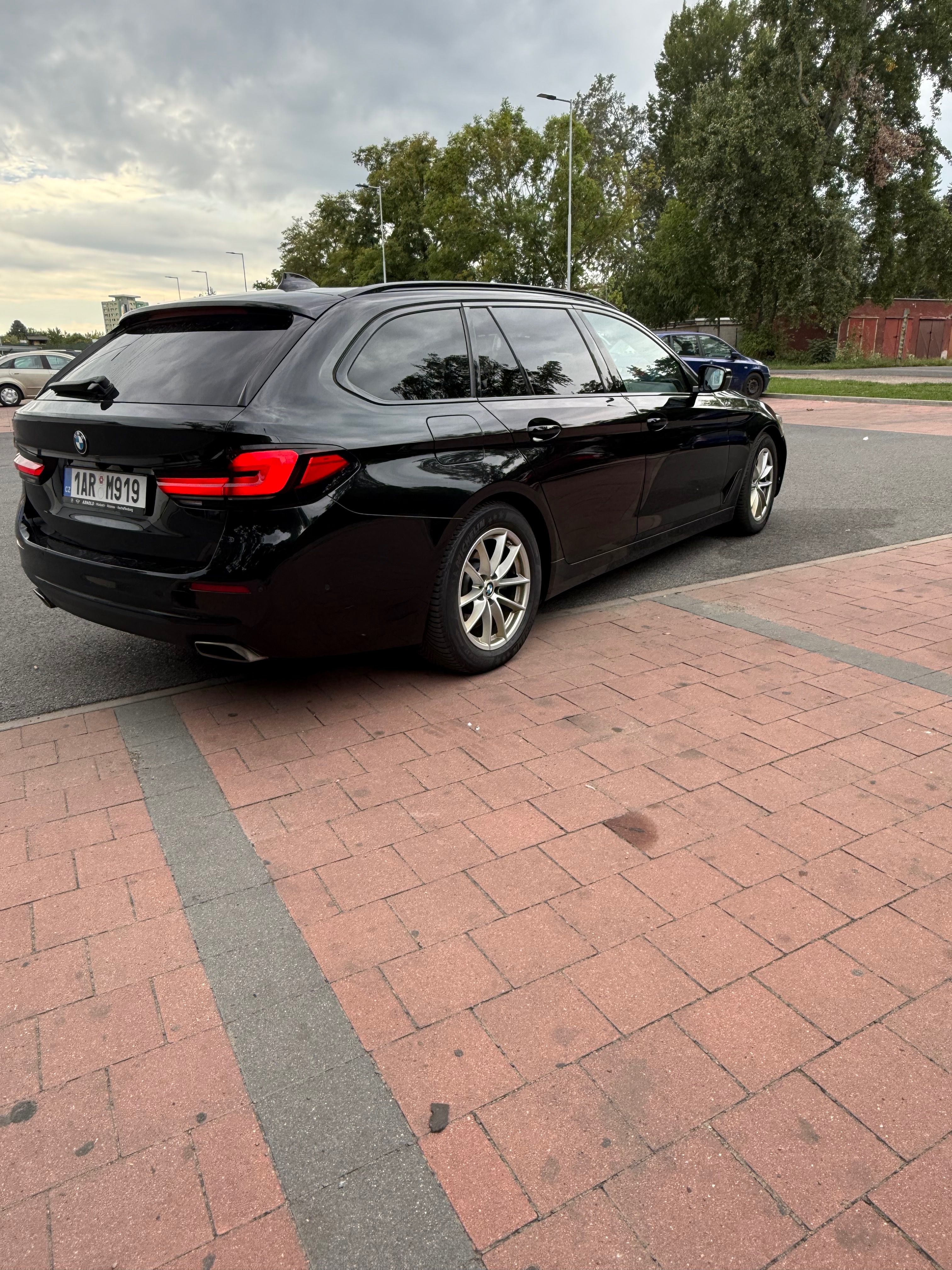 BMW Řada 5, BMW 530D. [telefon skryt] KW DPH - fotka 6