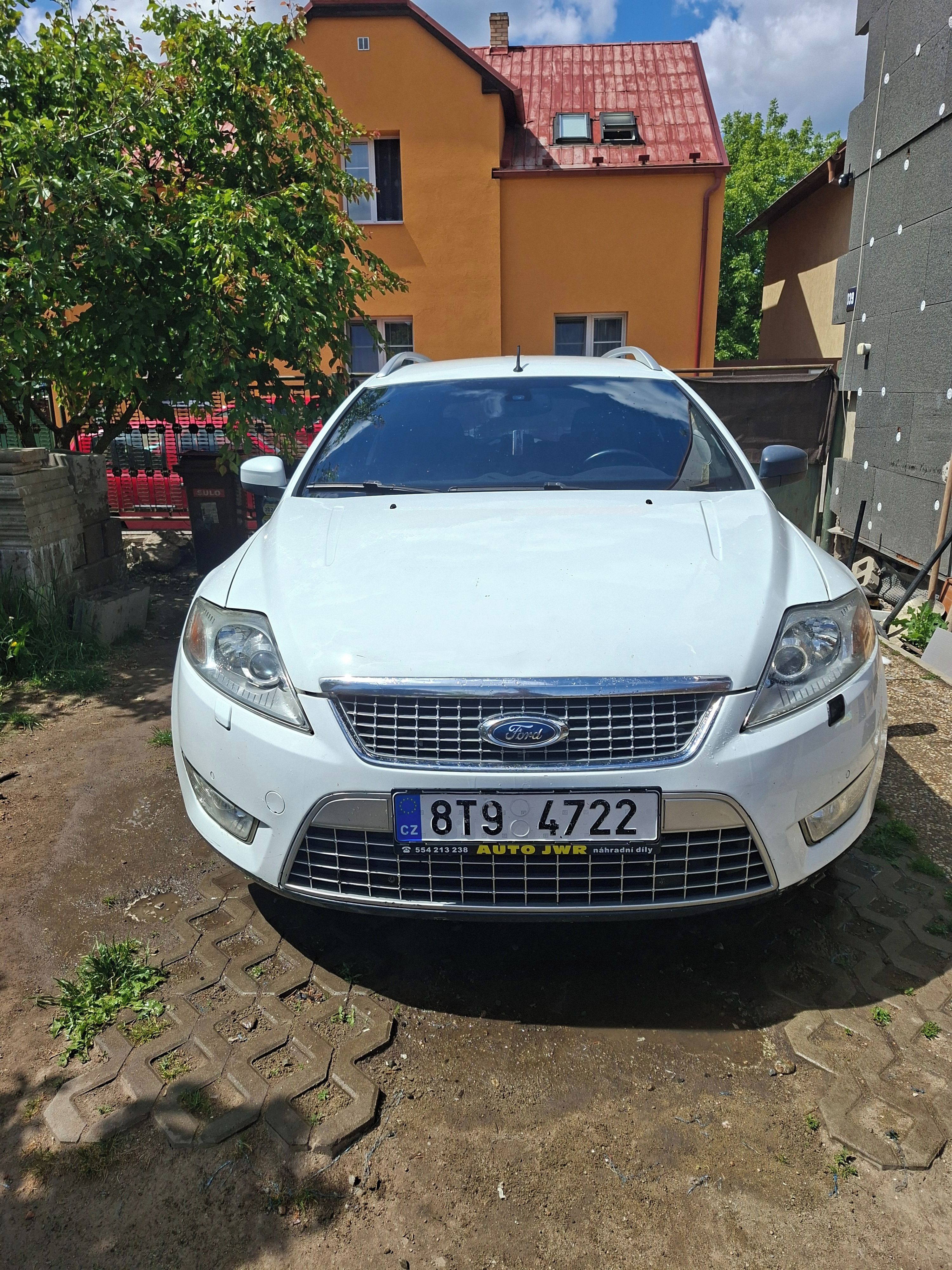 Ford Mondeo, 2.0 Duratec 107kw - fotka 3