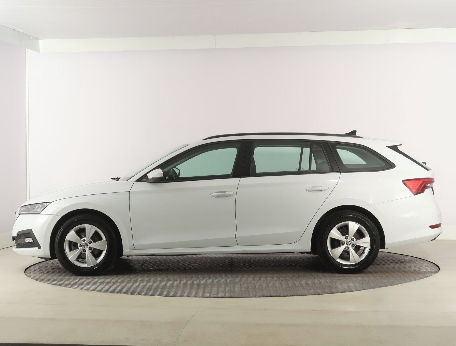Škoda Octavia, 2.0 TDI, Automat, Navi, Klima - fotka 3