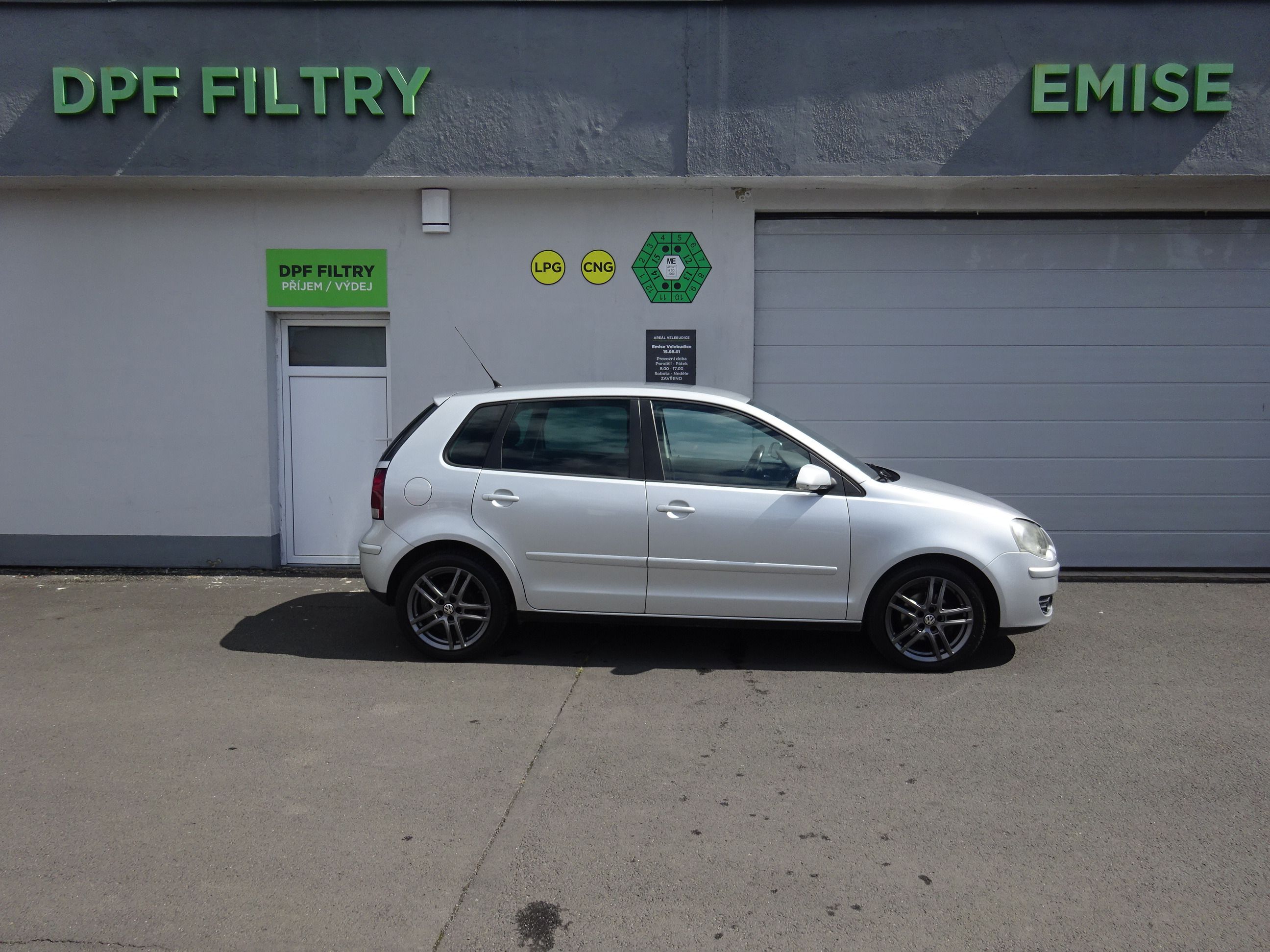 Volkswagen Polo, 1.4i 16V - fotka 2