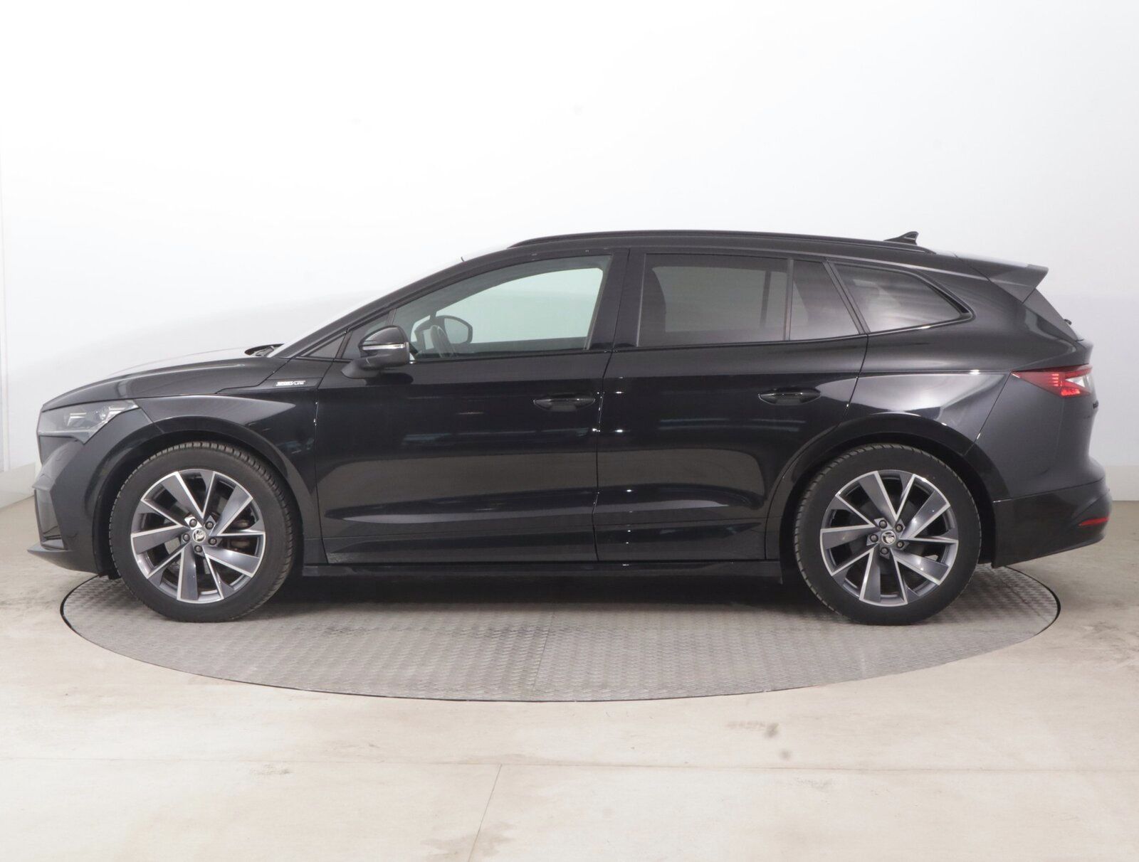 Škoda Enyaq iV, iV 60 (62 kWh), Sportline - fotka 3