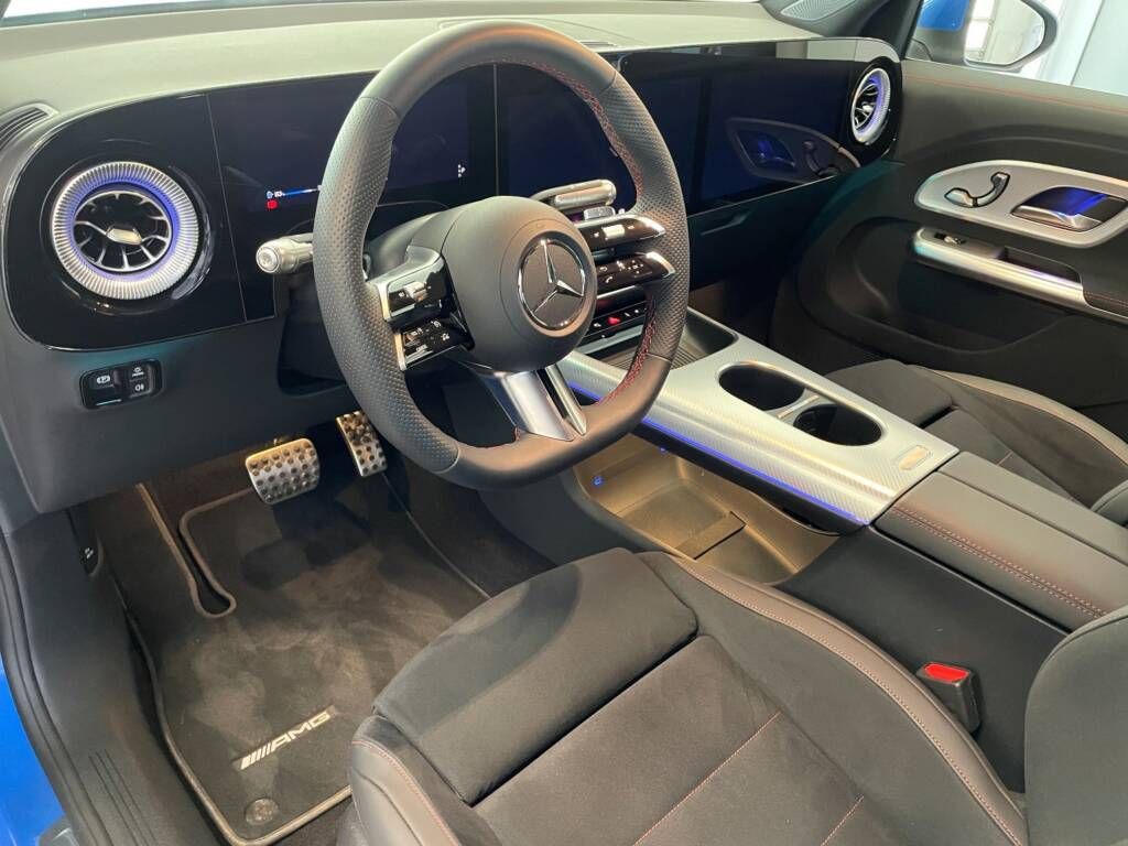 Mercedes-Benz GLB, 250+ s technologií EQ - fotka 2
