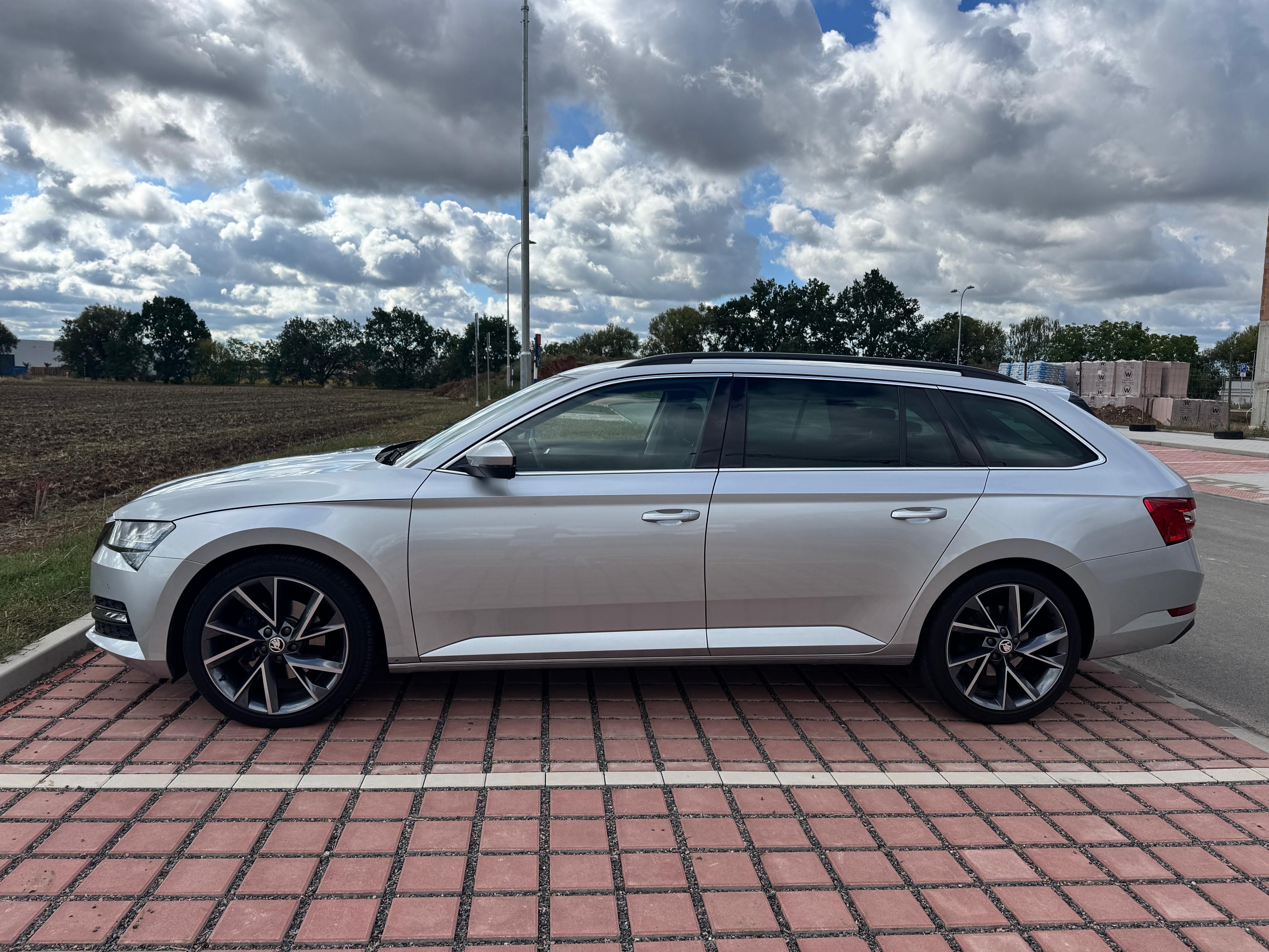 Škoda Superb, 2.0 TDI 110 kW, 127 000 km - fotka 2