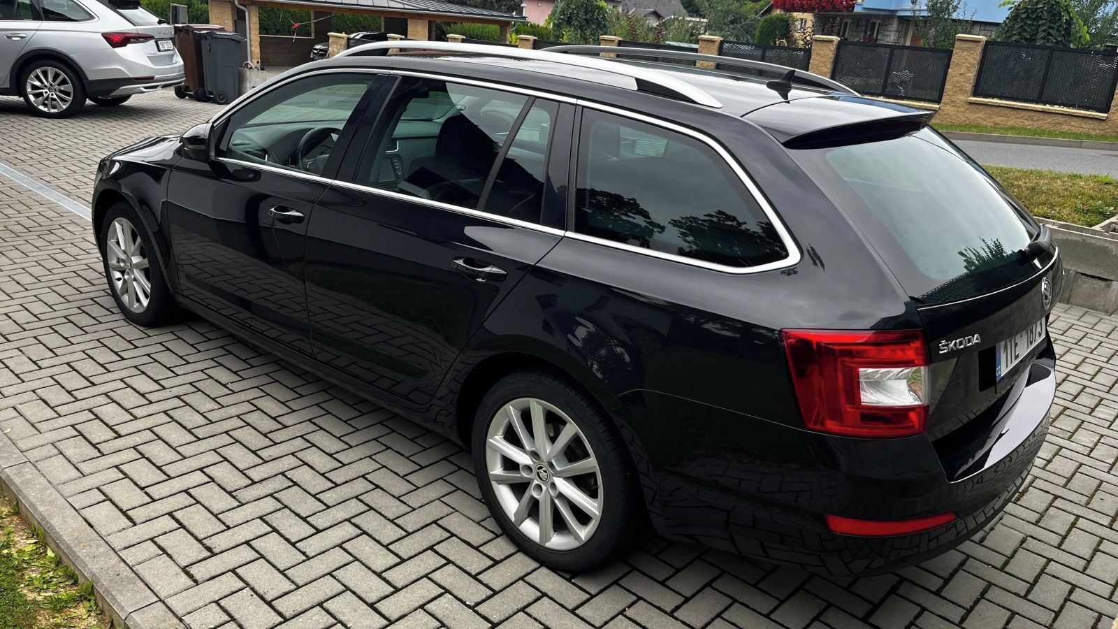 Škoda Octavia, 2.0TDi 110kW / 4x4 Elegance - fotka 4