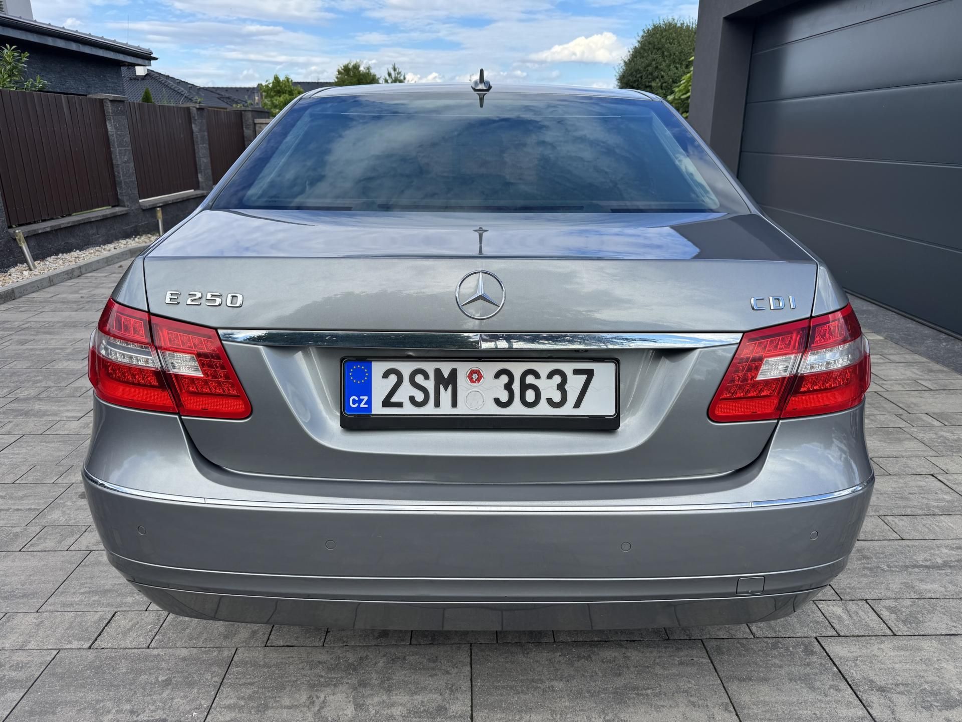 Mercedes-Benz Třídy E, E 250 CDI, Avangarde, Kamera - fotka 5