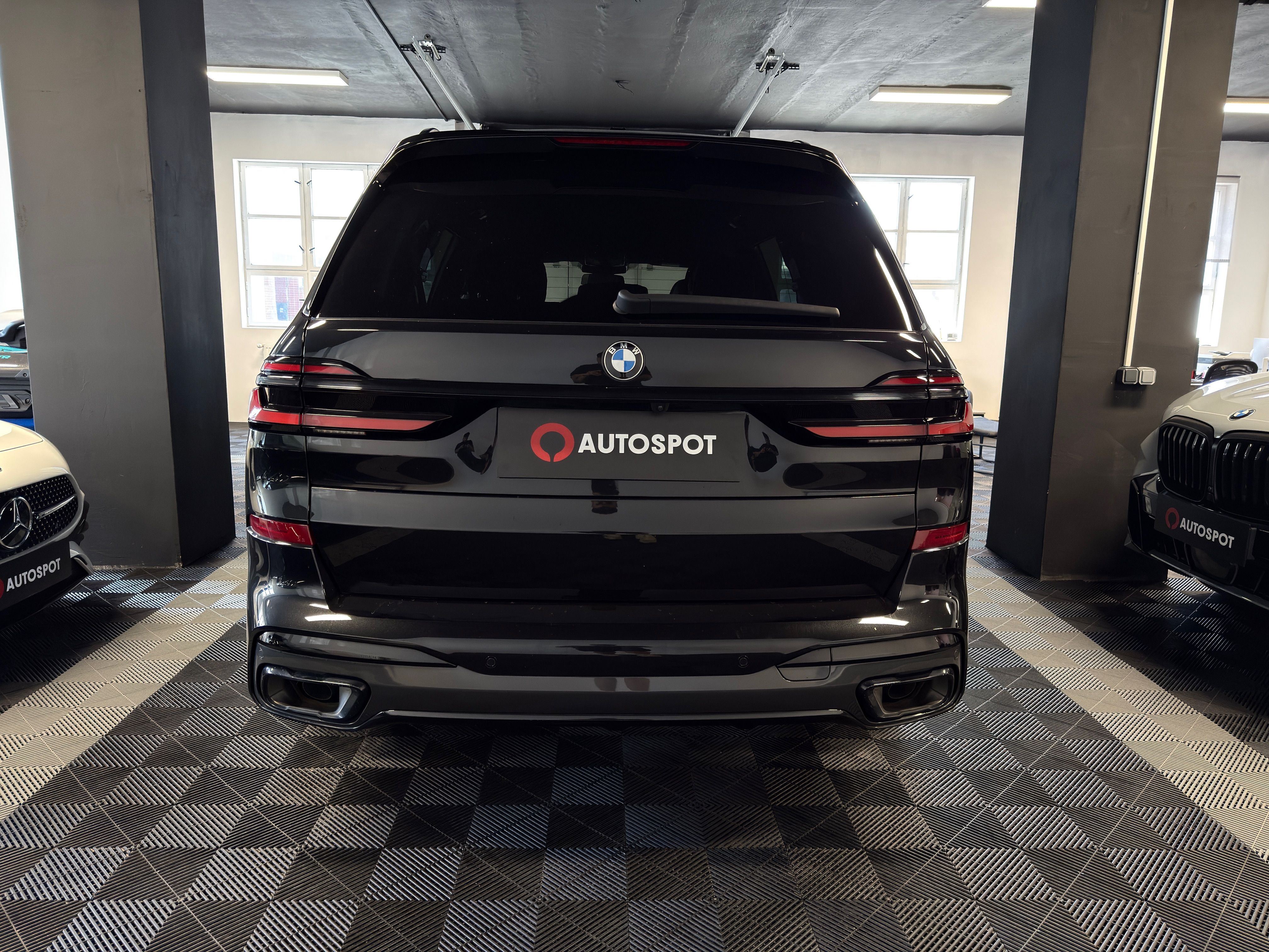 BMW X7, 40d xDrive - fotka 5