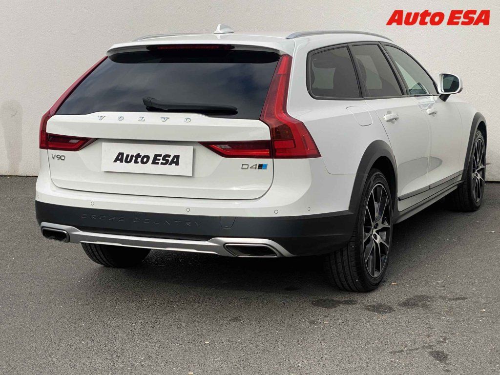 Volvo V90, 2.0D - fotka 4